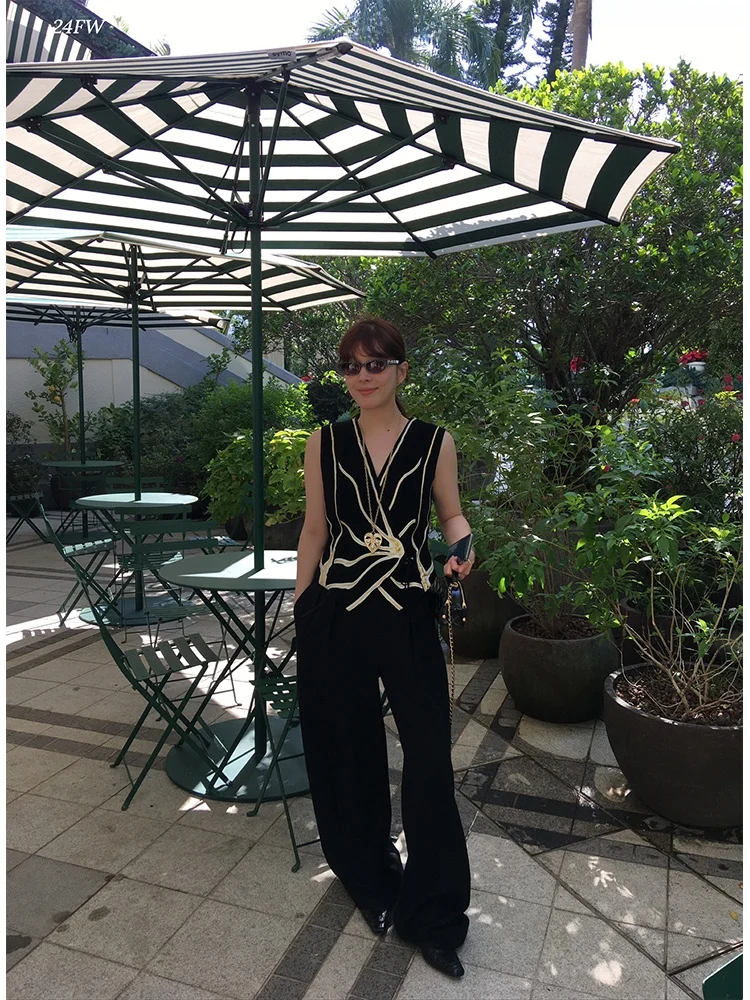 Casual Black Suit Pants for Women Elastic Waist Versatile Wide Leg Commute Style Long Trousers Fashionable Business Casual
Casual Black Suit Pants for Women Elastic Waist Versatile Wide Leg Commute Style Long Trousers Fashionable Business Casual