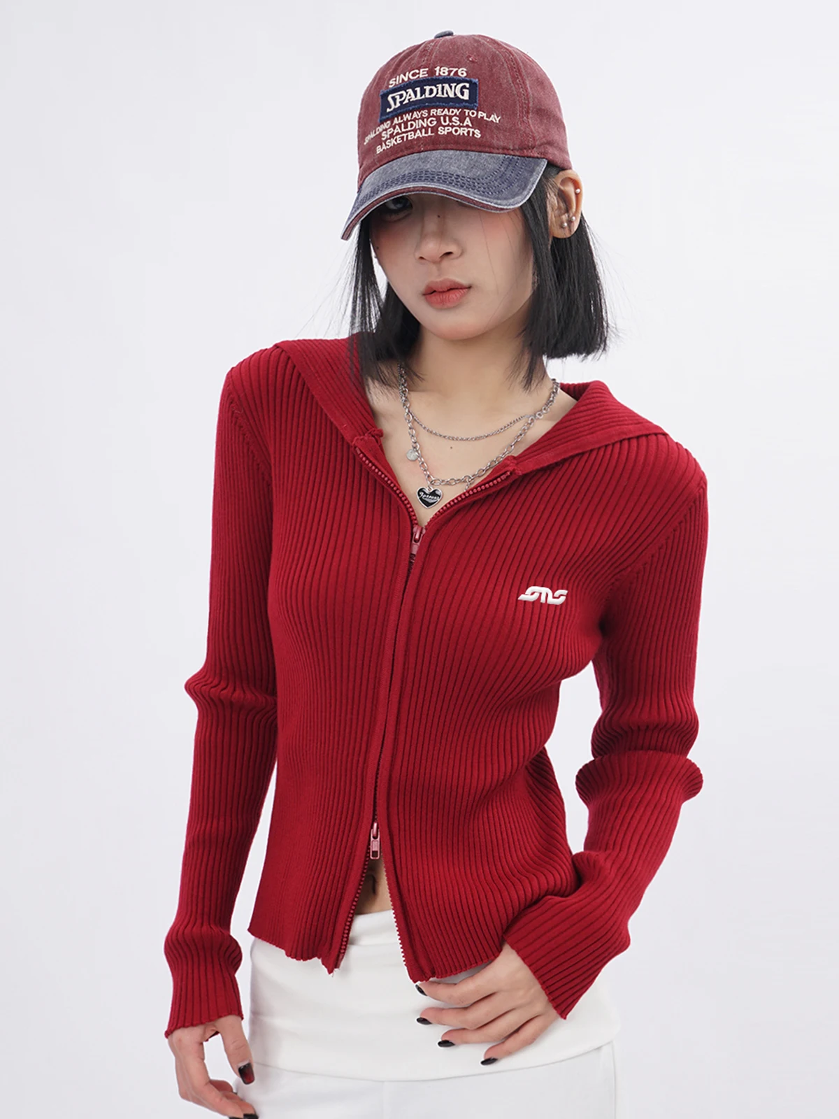 Красный вязаный кардиган-пальто Cisas для женщин: уличный стиль, длинный рукав, с капюшоном, вышивкой, двойной молнией, модная верхняя одежда
Красный вязаный кардиган-пальто Cisas для женщин: уличный стиль, длинный рукав, с капюшоном, вышивкой, двойной молнией, модная верхняя одежда