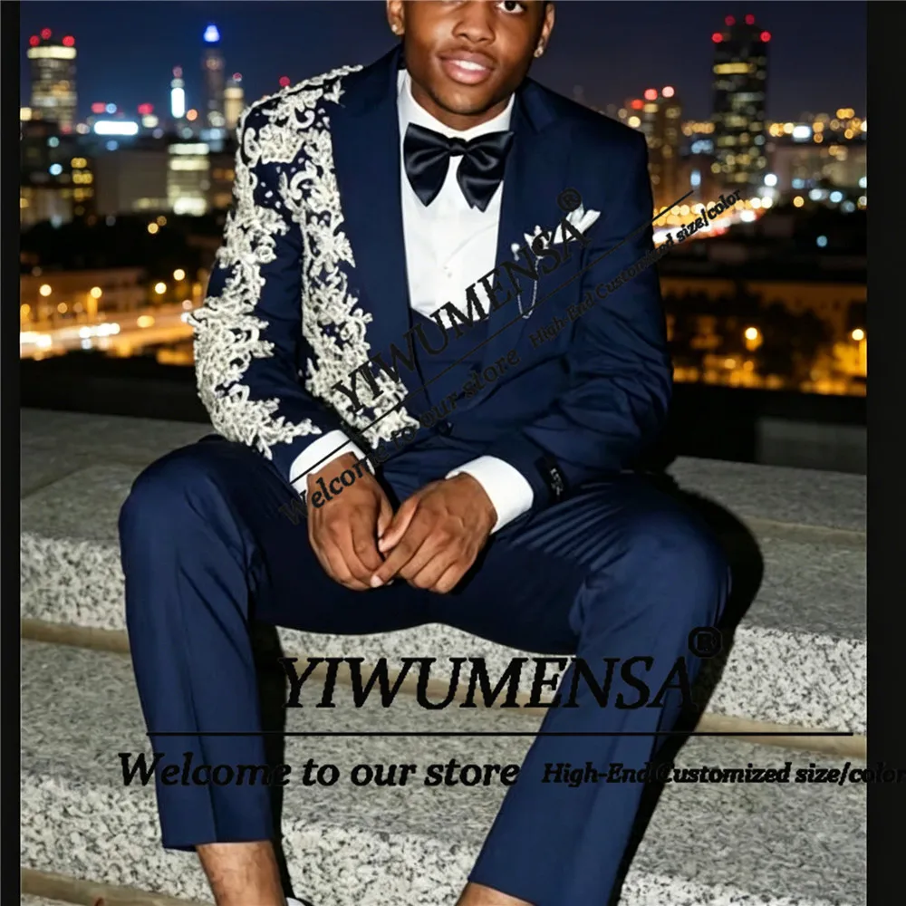 Elegant Groom Wedding Tuxedos Customized Appliques Lace Notched Lapel 2 Pieces Sets Jacket Pants Slim Fit Men Suits Party Outfit
Elegant Groom Wedding Tuxedos Customized Appliques Lace Notched Lapel 2 Pieces Sets Jacket Pants Slim Fit Men Suits Party Outfit