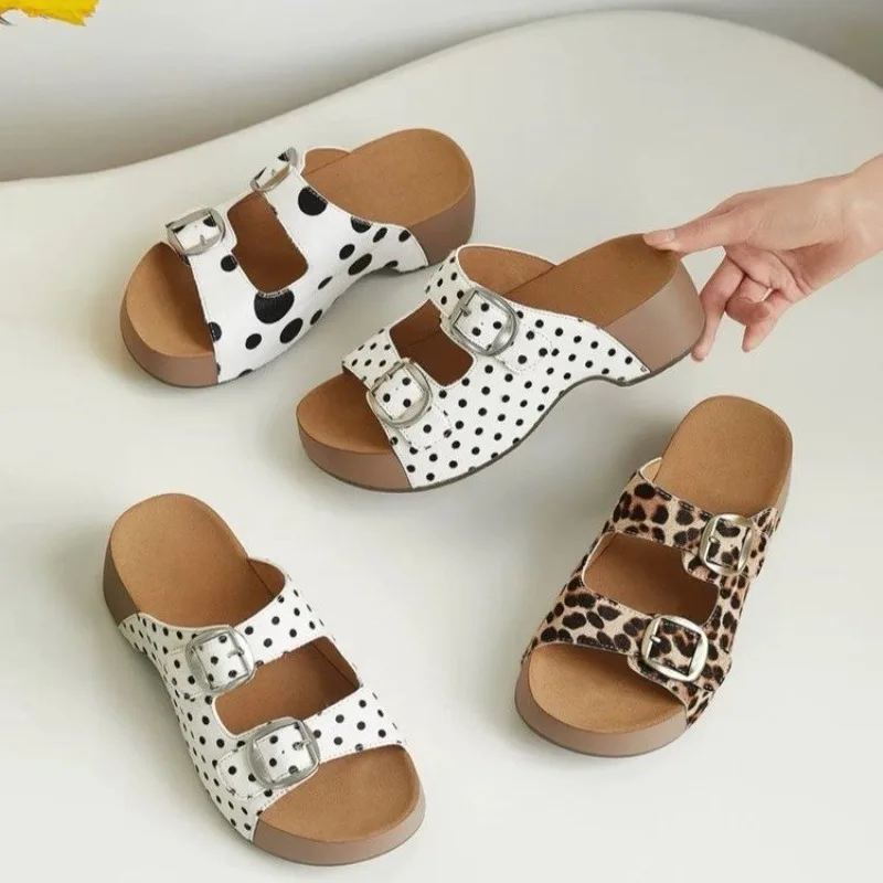 Women Platform Slippers Summer New Thick Bottom Wedge Sandals with Arch Support Comfy Beach Shoes Outdoor Casual Slides
Women Platform Slippers Summer New Thick Bottom Wedge Sandals with Arch Support Comfy Beach Shoes Outdoor Casual Slides
