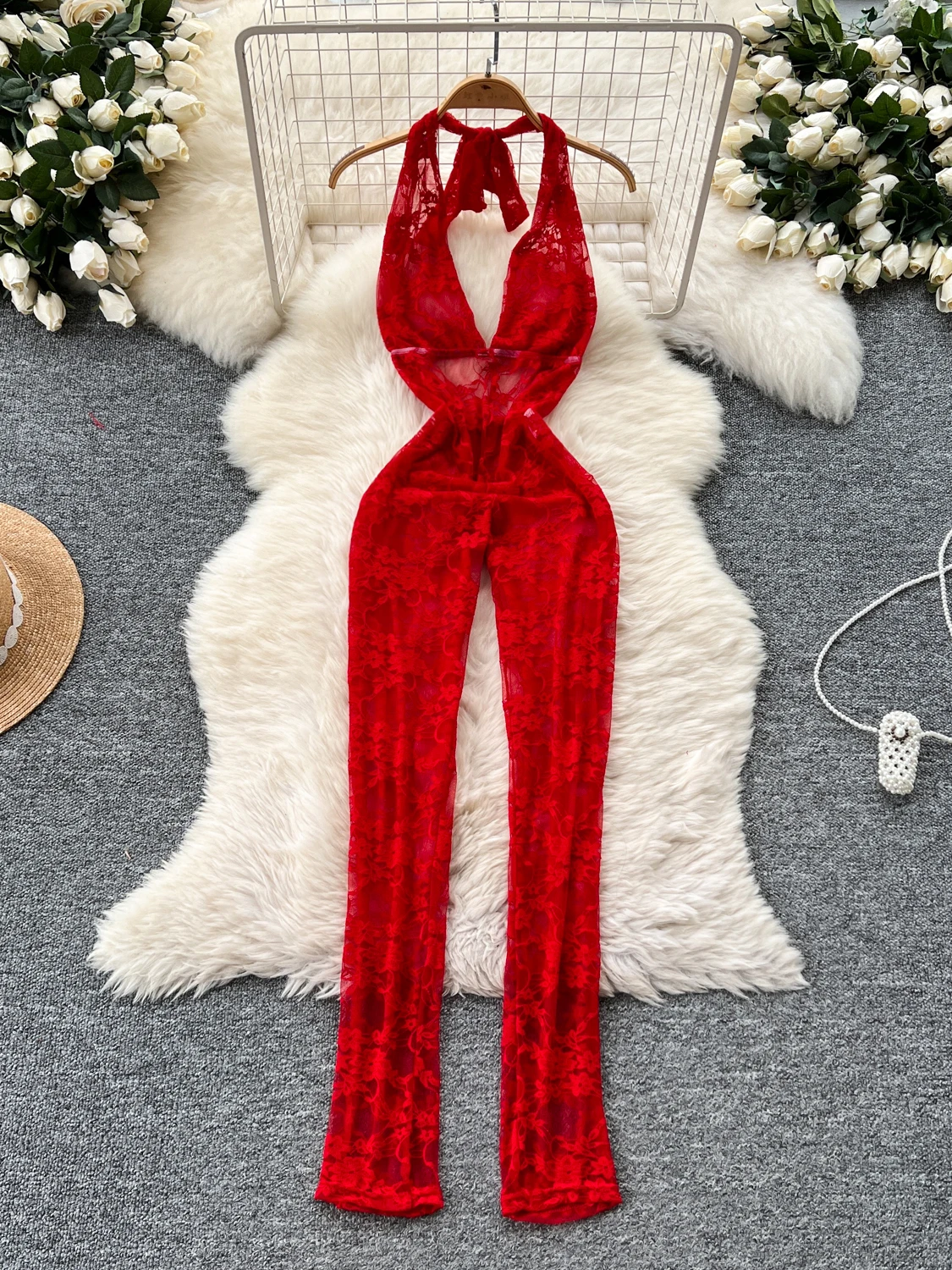Foamlina American 2025 Summer New Sexy See-through Lace Jumpsuit Women's Sexy Halter V-neck Tight Skinny Backless Jumpsuit
Foamlina American 2025 Summer New Sexy See-through Lace Jumpsuit Women's Sexy Halter V-neck Tight Skinny Backless Jumpsuit