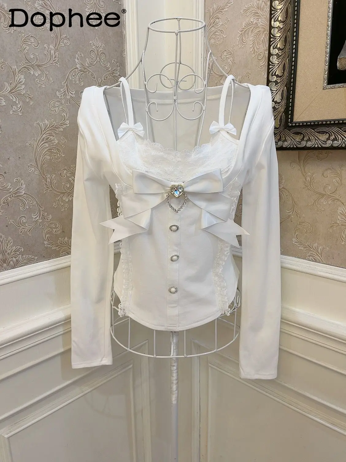 French Bow Love Diamond Lace Slim Short Top T-Shirt Sweet Japanese Style Long Sleeve Top White Kawaii Clothes 2025 Spring New
French Bow Love Diamond Lace Slim Short Top T-Shirt Sweet Japanese Style Long Sleeve Top White Kawaii Clothes 2025 Spring New