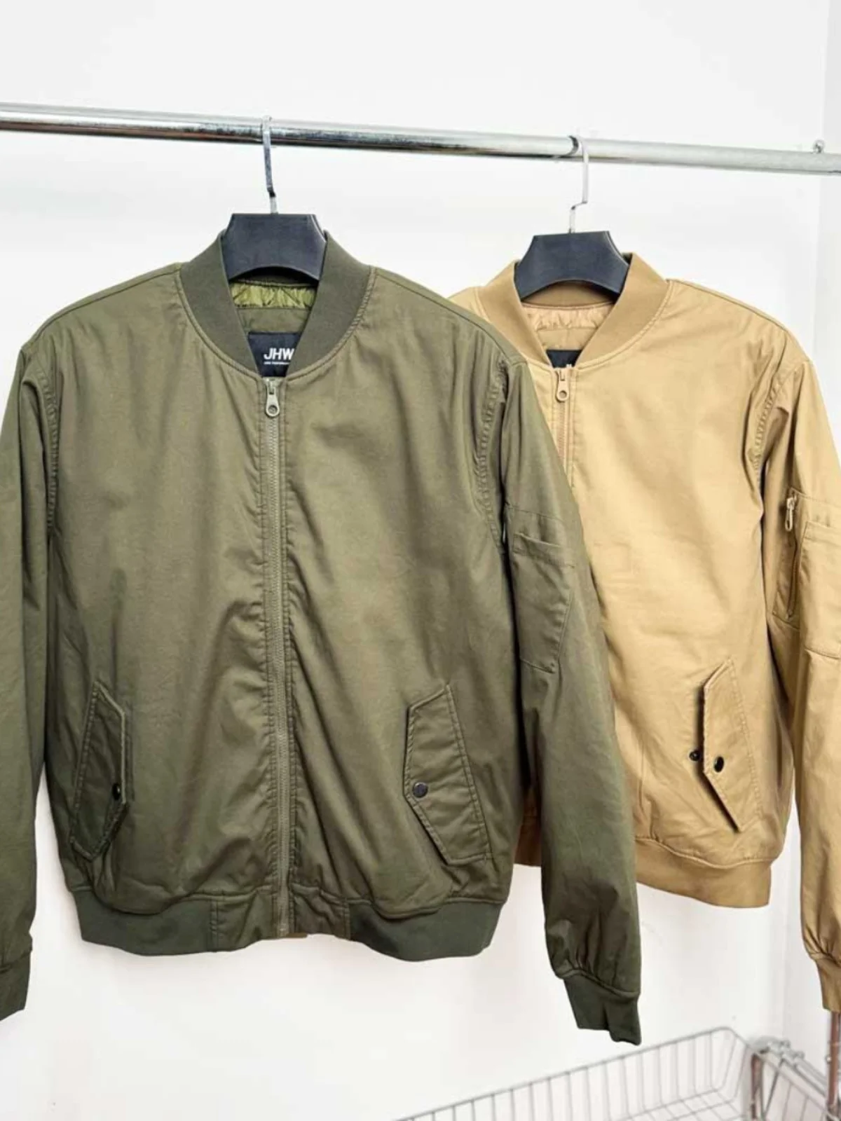 Men's Thick Warm Cotton Flannel Jacket Pure Color Baseball Collar Flight Coat Winter Fashion City Style Long Sleeve Regular L...
Men's Thick Warm Cotton Flannel Jacket Pure Color Baseball Collar Flight Coat Winter Fashion City Style Long Sleeve Regular L...