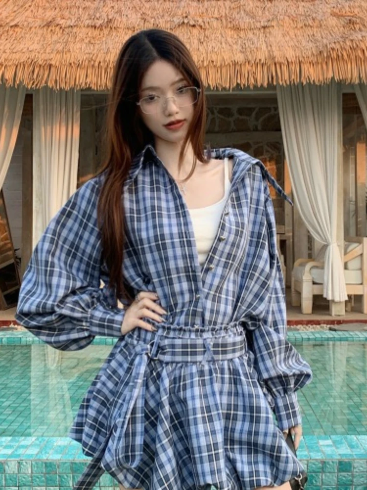 2025 Sweet Set Women's Spring Retro Blue Checkered Shirt Top Spicy Girl Flower Bud Puffy Skirt Two Piece Set
2025 Sweet Set Women's Spring Retro Blue Checkered Shirt Top Spicy Girl Flower Bud Puffy Skirt Two Piece Set