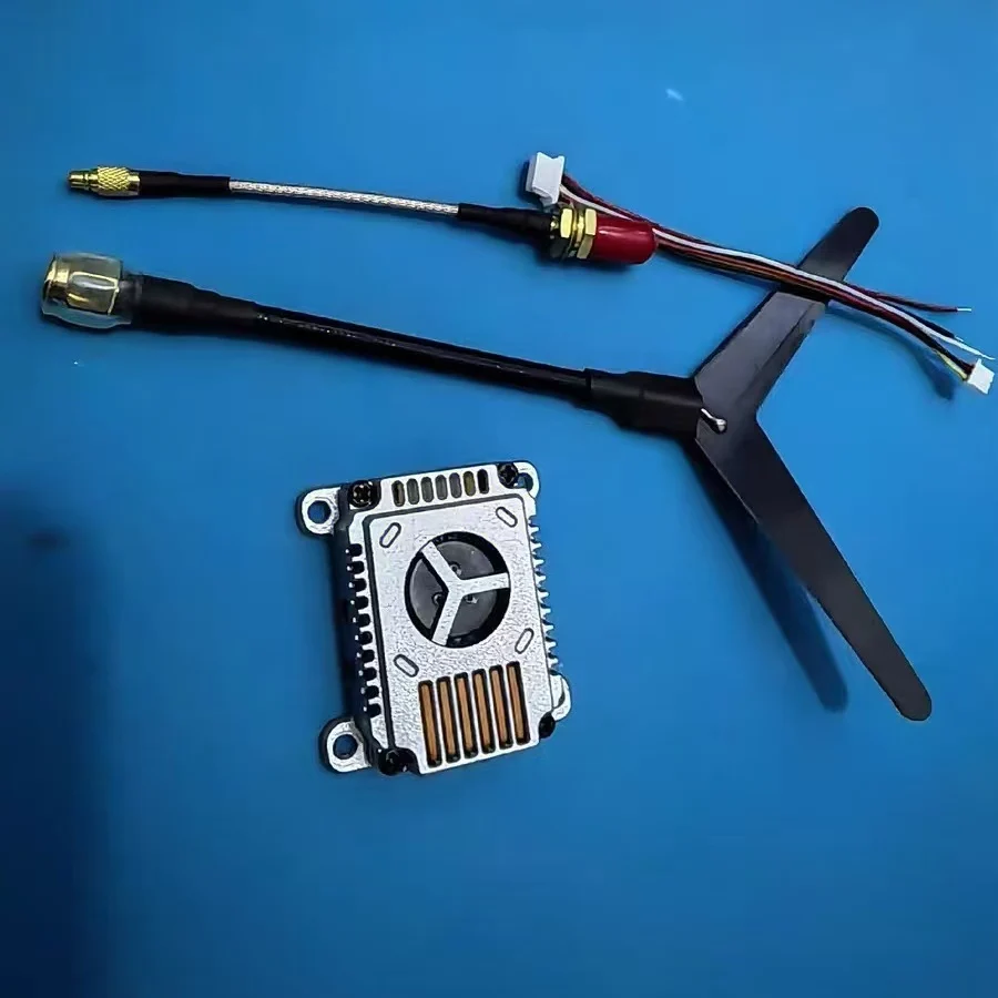Drone 1.2GHz VTX 2W 25mW/2000mW VTX Switchable Video Transmitter Module with 1.2G 8Ch VRX Suitable for FPV Remote Racing Drones
Drone 1.2GHz VTX 2W 25mW/2000mW VTX Switchable Video Transmitter Module with 1.2G 8Ch VRX Suitable for FPV Remote Racing Drones