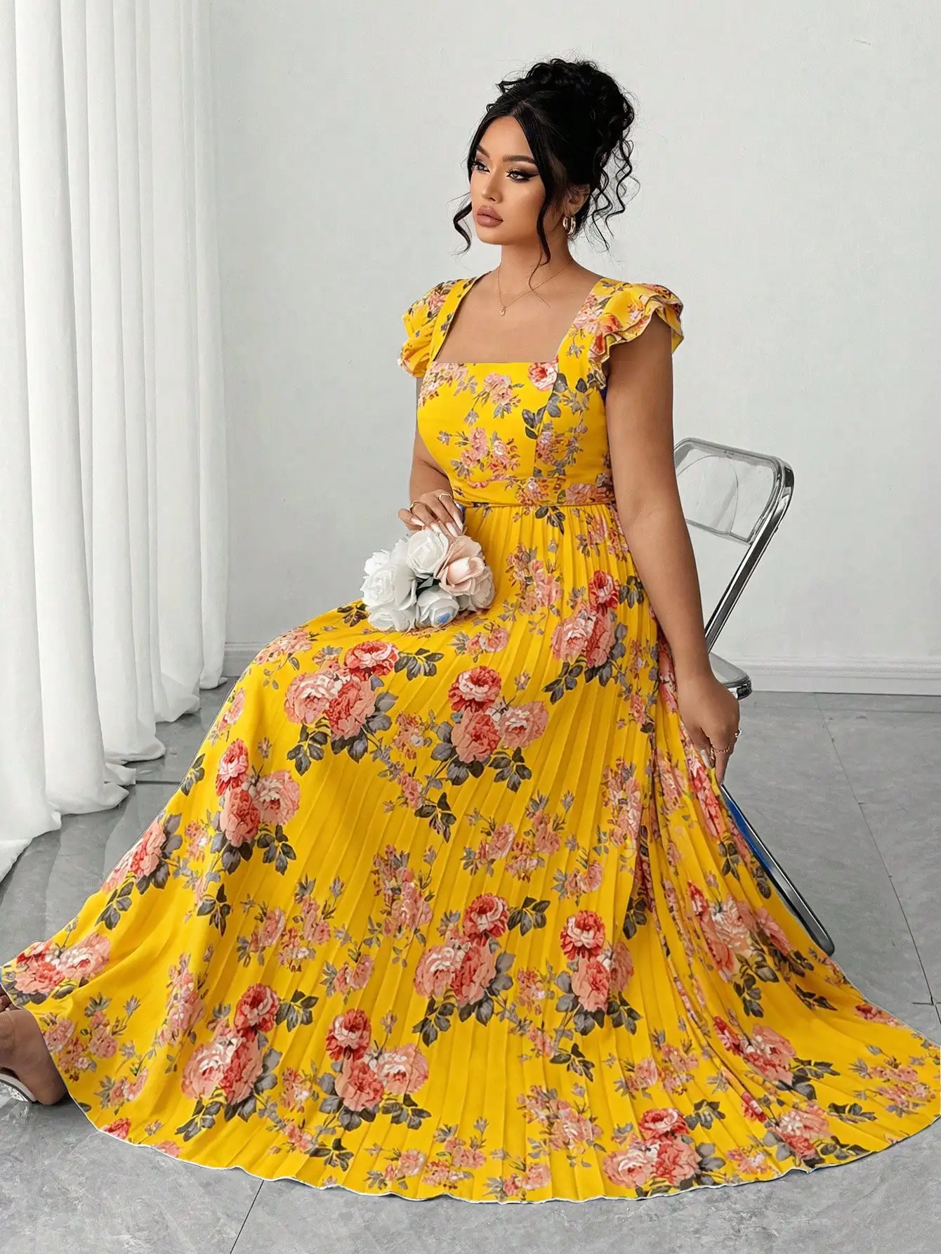 Vintage Floral Print Flounce Sleeve Square Neck Waist Cinched Maxi Dress For Vacation Date
Vintage Floral Print Flounce Sleeve Square Neck Waist Cinched Maxi Dress For Vacation Date