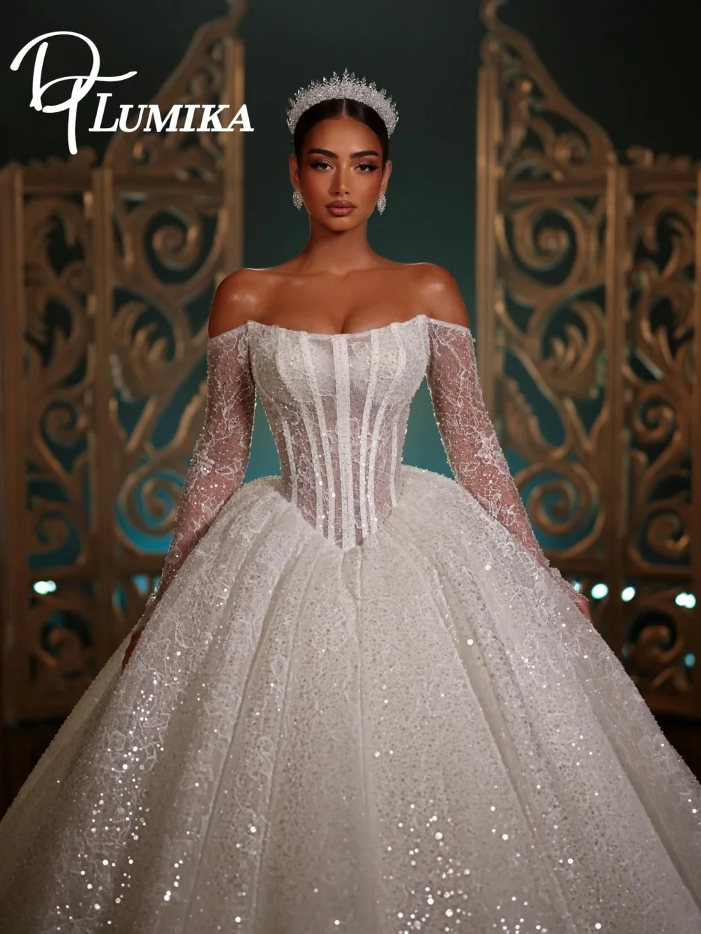 Exquisite Off Shoulder Sequins Wedding Dress 2026 Charming Long Sleeve Bridal Dress Elegant Lace Applique Bride Dress Vestidos D
Exquisite Off Shoulder Sequins Wedding Dress 2026 Charming Long Sleeve Bridal Dress Elegant Lace Applique Bride Dress Vestidos D