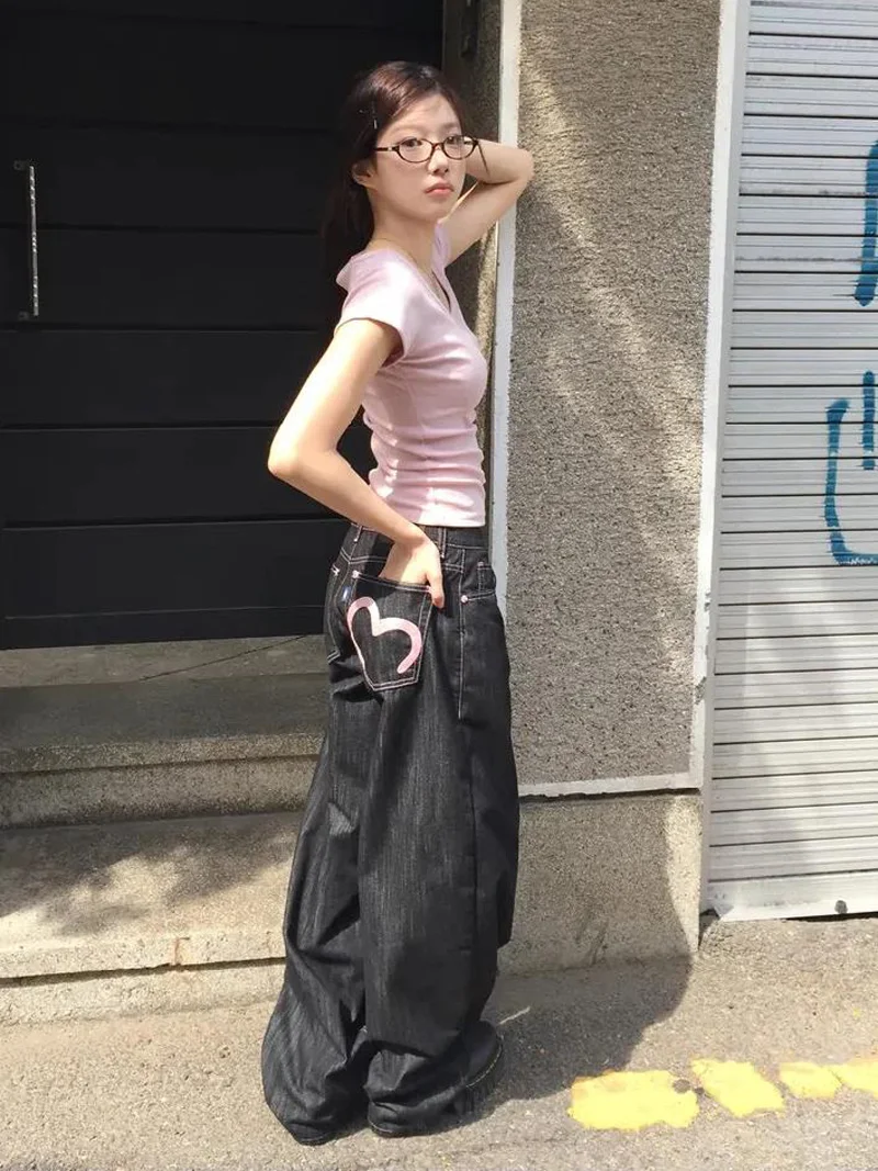 2026 Autumn Winter Women's Y2K Wide Denim Pants Retro Punk Grunge Harajuku Korean Style Baggy Jeans
2026 Autumn Winter Women's Y2K Wide Denim Pants Retro Punk Grunge Harajuku Korean Style Baggy Jeans