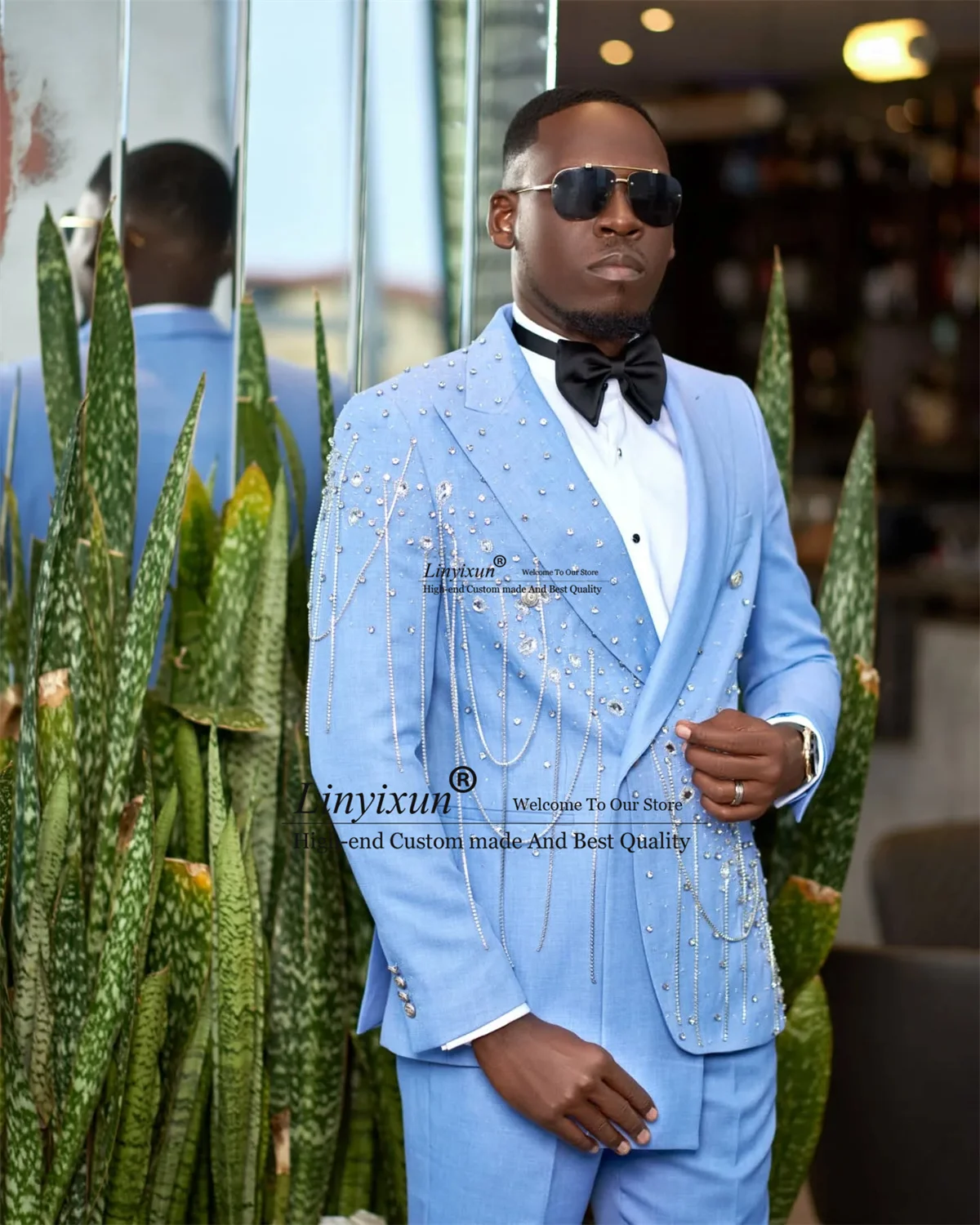 Fashion Double Breasted Men Suits Glitter Beaded Tassels Costume Homme 2 Pieces Sets Groom Blazers Customized Wedding Tuxedos
Fashion Double Breasted Men Suits Glitter Beaded Tassels Costume Homme 2 Pieces Sets Groom Blazers Customized Wedding Tuxedos