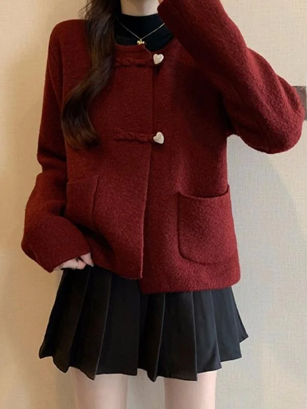Wine Red Knitted Sweater Coat Women's Large Size Shoulder Heart Buckle Open Cardigan Winter Fashion Casual Loose Fit Top
Wine Red Knitted Sweater Coat Women's Large Size Shoulder Heart Buckle Open Cardigan Winter Fashion Casual Loose Fit Top