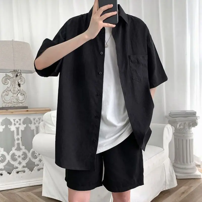 2025 Short-sleeved Shirt Men's Summer Korean Style Trendy Loose Five-point Sleeve Hong Kong Style Casual and Versatile
2025 Short-sleeved Shirt Men's Summer Korean Style Trendy Loose Five-point Sleeve Hong Kong Style Casual and Versatile