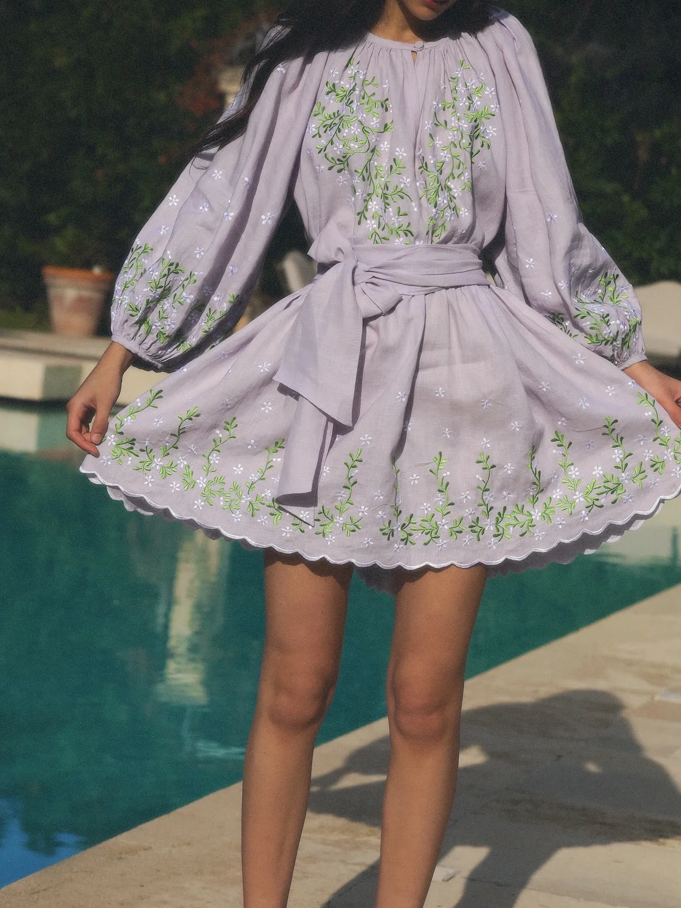 100% Linen Women Embroidery Purple Dress Lace-up High Waist Round Neck Lantern Sleeve Loose Fashion Mini Robe
100% Linen Women Embroidery Purple Dress Lace-up High Waist Round Neck Lantern Sleeve Loose Fashion Mini Robe