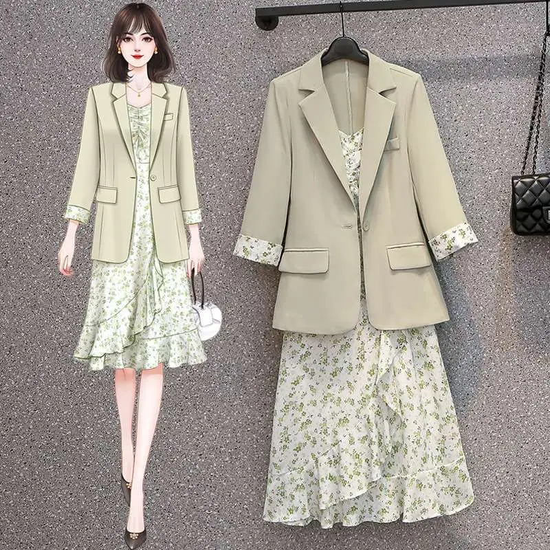 Большой размер, весенний новый лыжный комплект с цветочным принтом, женский модный комплект, шикарная футболка, ансамбль для женщин среднего возраста, зимняя одежда
Большой размер, весенний новый лыжный комплект с цветочным принтом, женский модный комплект, шикарная футболка, ансамбль для женщин среднего возраста, зимняя одежда