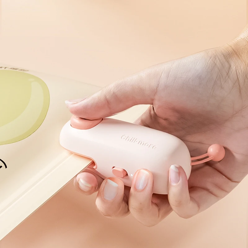 Small household sealing, portable snack sealer, plastic bag clip, sealing heat
Small household sealing, portable snack sealer, plastic bag clip, sealing heat