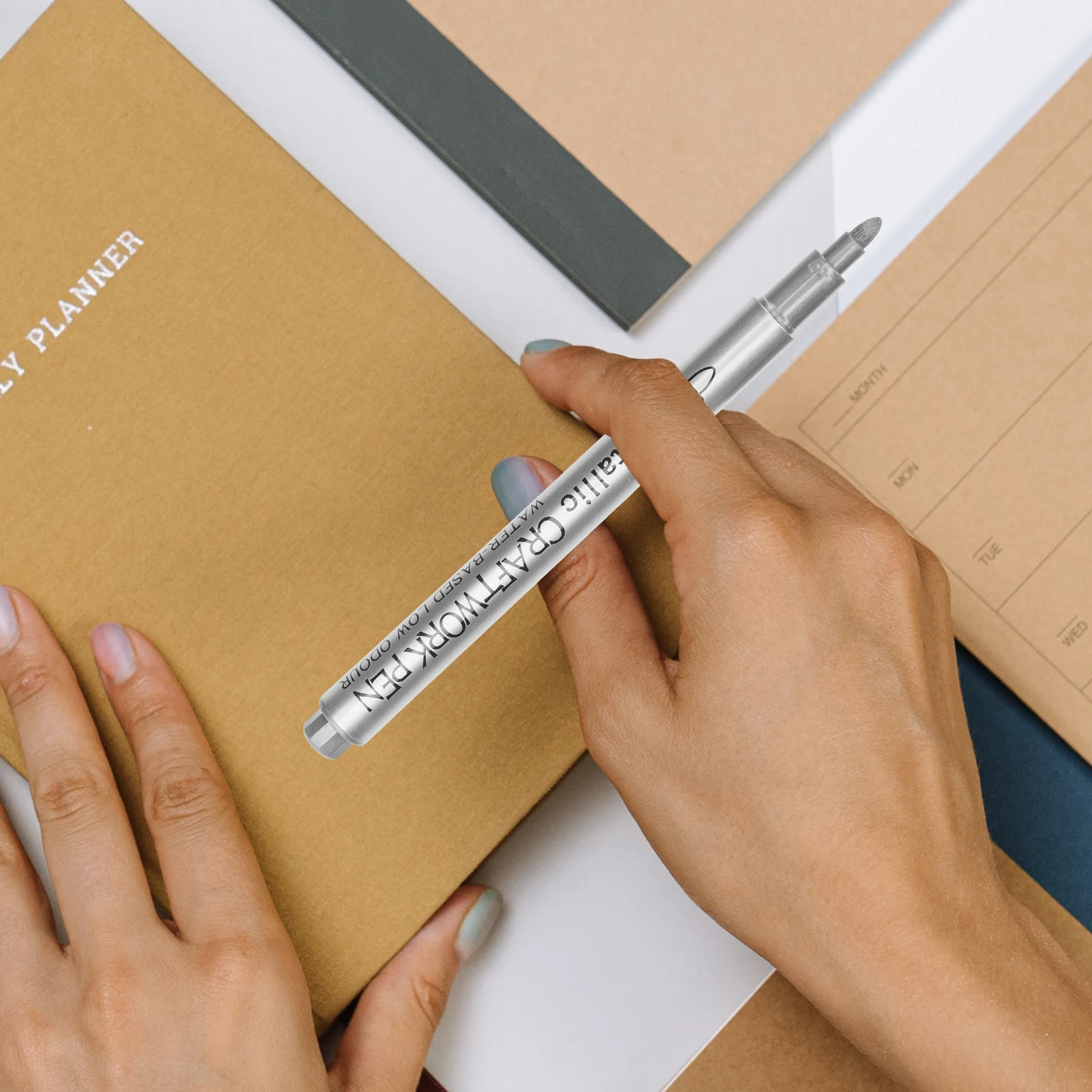 10pcs Metallic Paint Pens Oil Based Markers For Car Repair Permanent Shiny Paint Markers For Metal Wood Plastic Tire Art Craft
10pcs Metallic Paint Pens Oil Based Markers For Car Repair Permanent Shiny Paint Markers For Metal Wood Plastic Tire Art Craft