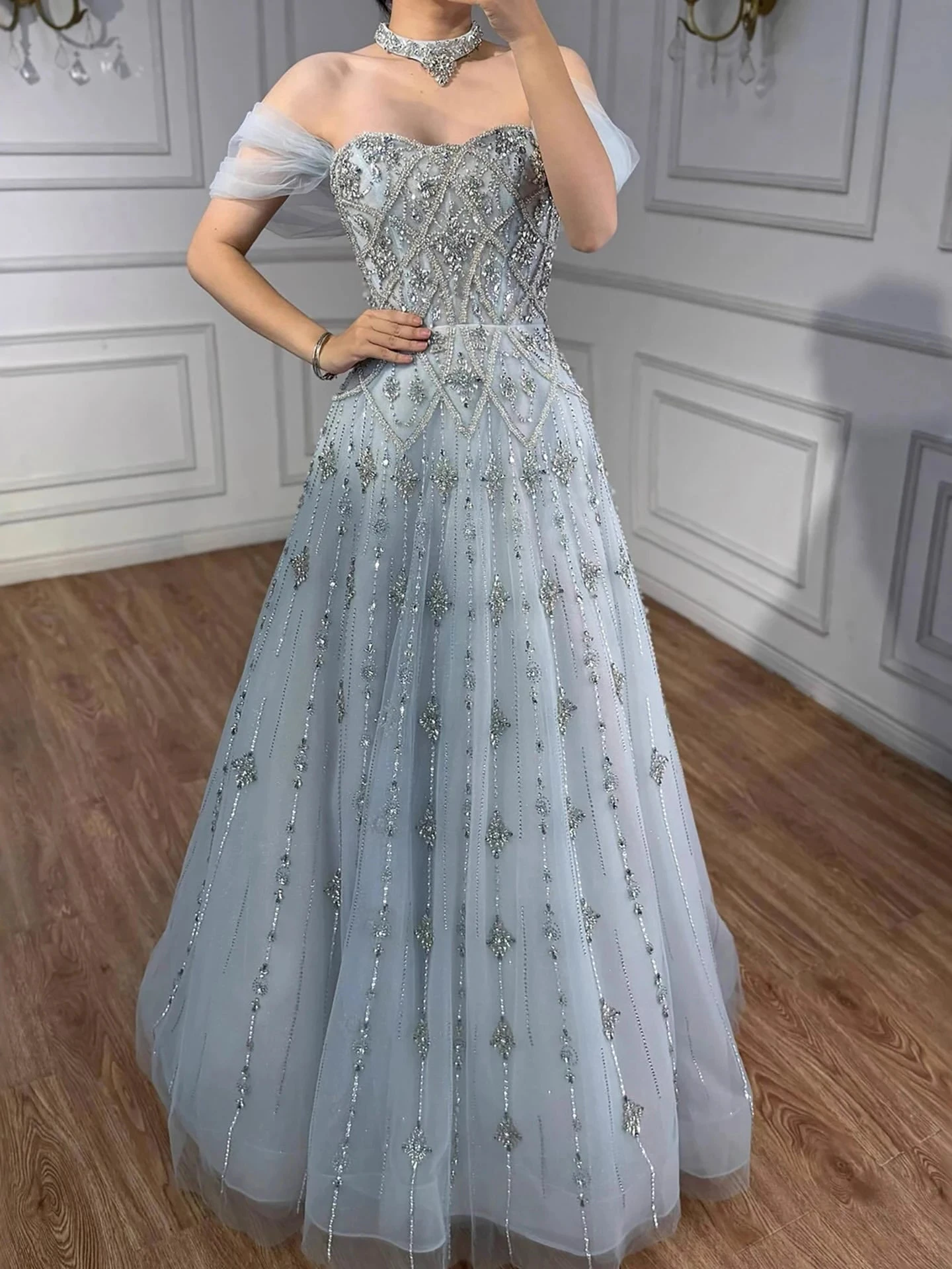 Luxury Gray Blue Beaded A-Line Evening Prom Dresses with Necklace EGS Dreamy Formal Party Gowns Customized
Luxury Gray Blue Beaded A-Line Evening Prom Dresses with Necklace EGS Dreamy Formal Party Gowns Customized