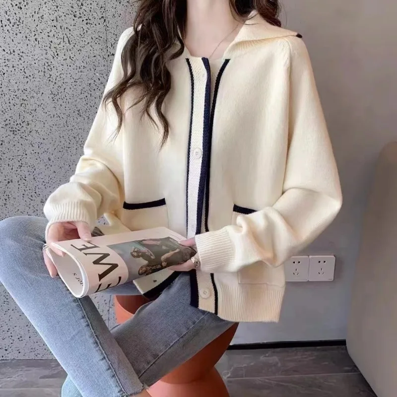 Lazy Polo Collar Sweater Cardigan Coat Women Spring 2023 Versatile New Korean Loose Design Knitted Cardigan Sweater Female Top
Lazy Polo Collar Sweater Cardigan Coat Women Spring 2023 Versatile New Korean Loose Design Knitted Cardigan Sweater Female Top