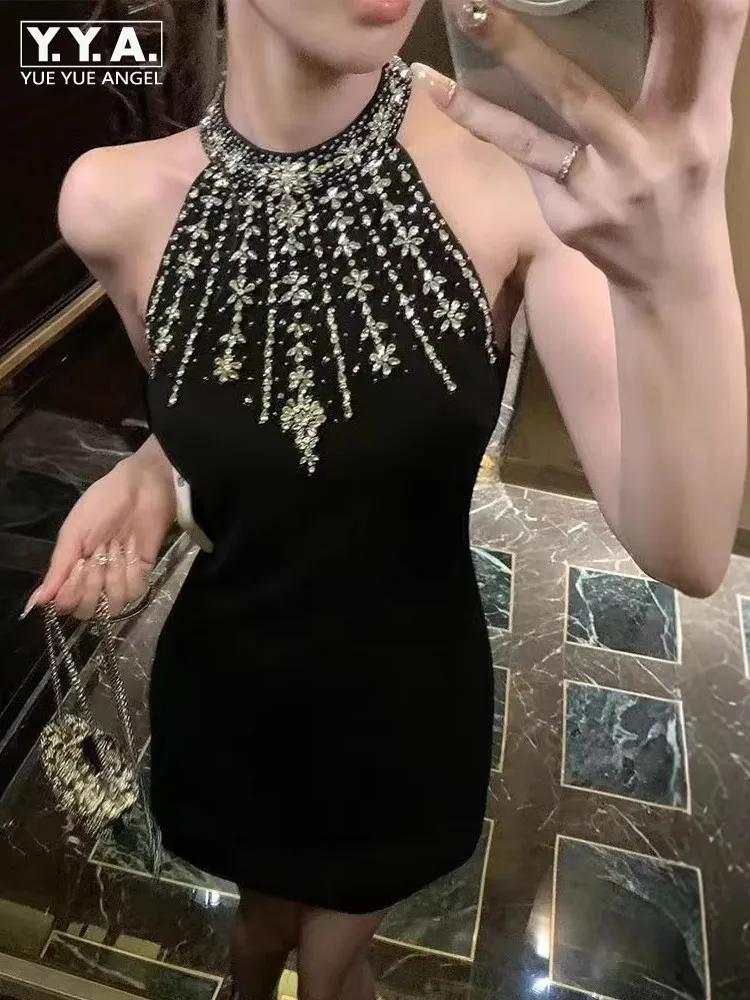 Summer Sexy Women Backless Halter Mini Dress Sleeveless Shiny Diamonds Birthday Party Tank Dress Elegant Ladies Slim Fit Dresses
Summer Sexy Women Backless Halter Mini Dress Sleeveless Shiny Diamonds Birthday Party Tank Dress Elegant Ladies Slim Fit Dresses