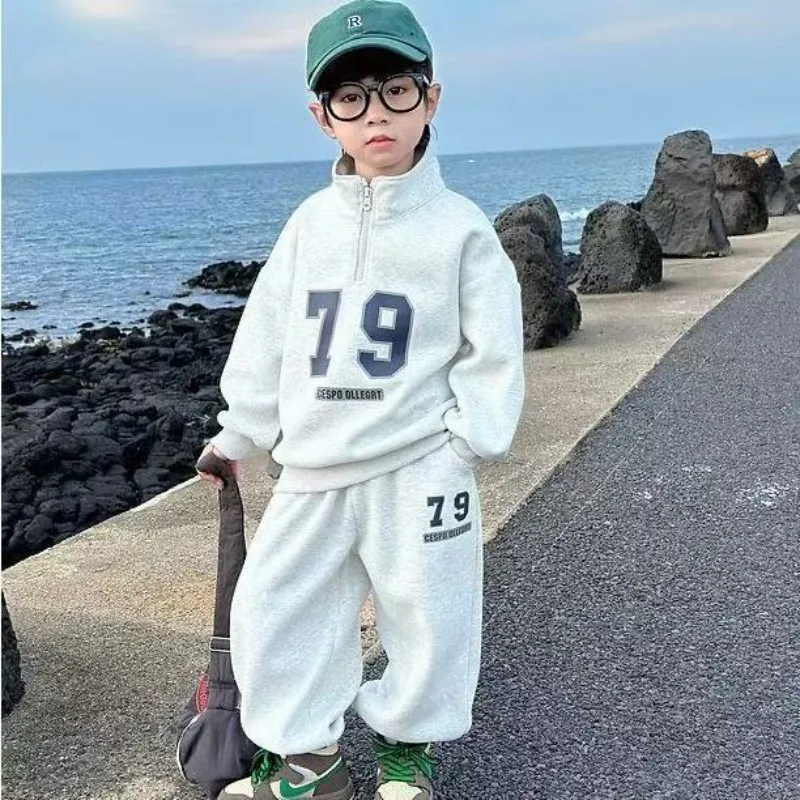 Children's Set Spring and Autumn New Style Boys' and Girls' Casual Sweatshirt+Pants Two Piece Set 90-140cm
Children's Set Spring and Autumn New Style Boys' and Girls' Casual Sweatshirt+Pants Two Piece Set 90-140cm