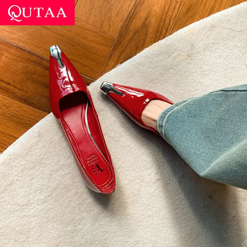 QUTAA 2025 News Fashion Women Pumps Shoes Mid Heel Leather Casual Summer Metal Pointed Toe Office Shoes Spring Party Woman 34-40
QUTAA 2025 News Fashion Women Pumps Shoes Mid Heel Leather Casual Summer Metal Pointed Toe Office Shoes Spring Party Woman 34-40