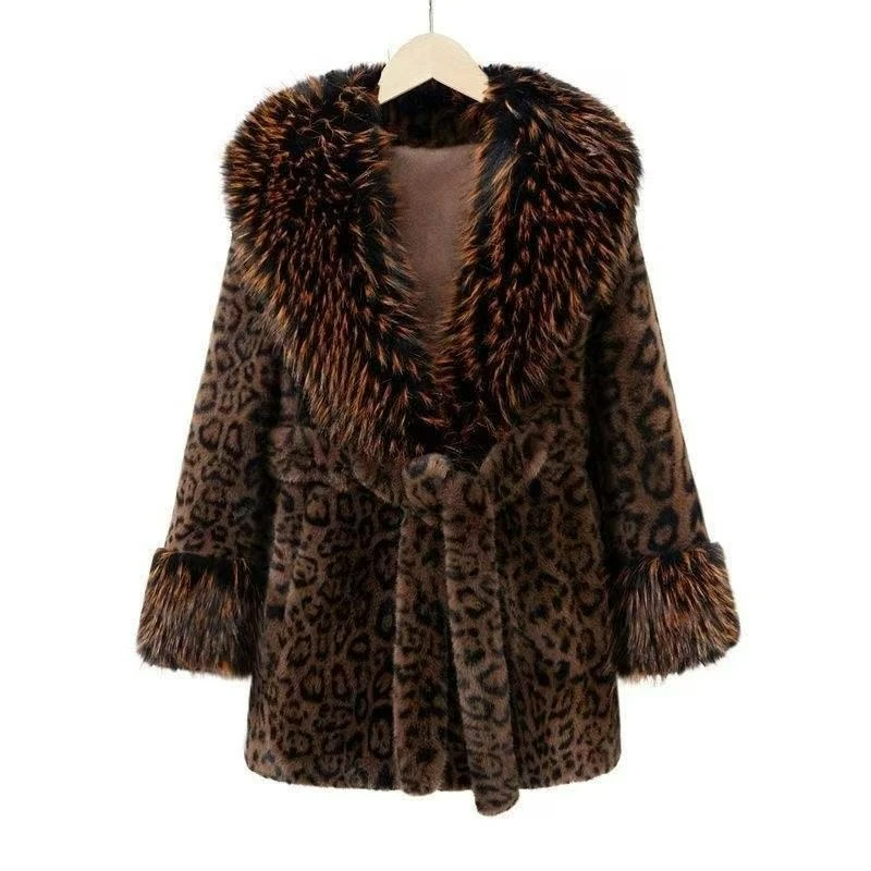 New Style of Fox-mink Imitation Fur Coat with Fur Collar Waist Slimming Effect Mid-length Thick Warm Jacket 2026 Autumn/winter
New Style of Fox-mink Imitation Fur Coat with Fur Collar Waist Slimming Effect Mid-length Thick Warm Jacket 2026 Autumn/winter
