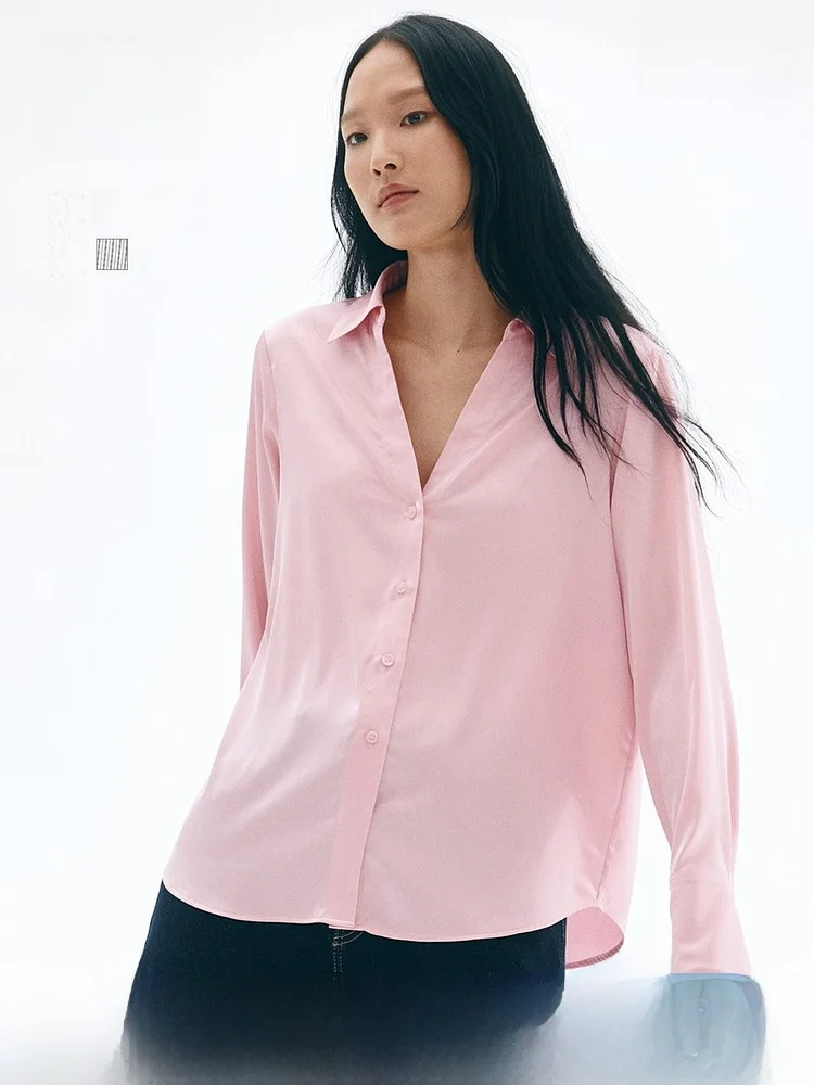 H&M Women's Shirt Spring Summer Loose V-neck Glossy Satin Minimalist Casual Style Long Sleeve Pure Color Button Closure
H&M Women's Shirt Spring Summer Loose V-neck Glossy Satin Minimalist Casual Style Long Sleeve Pure Color Button Closure