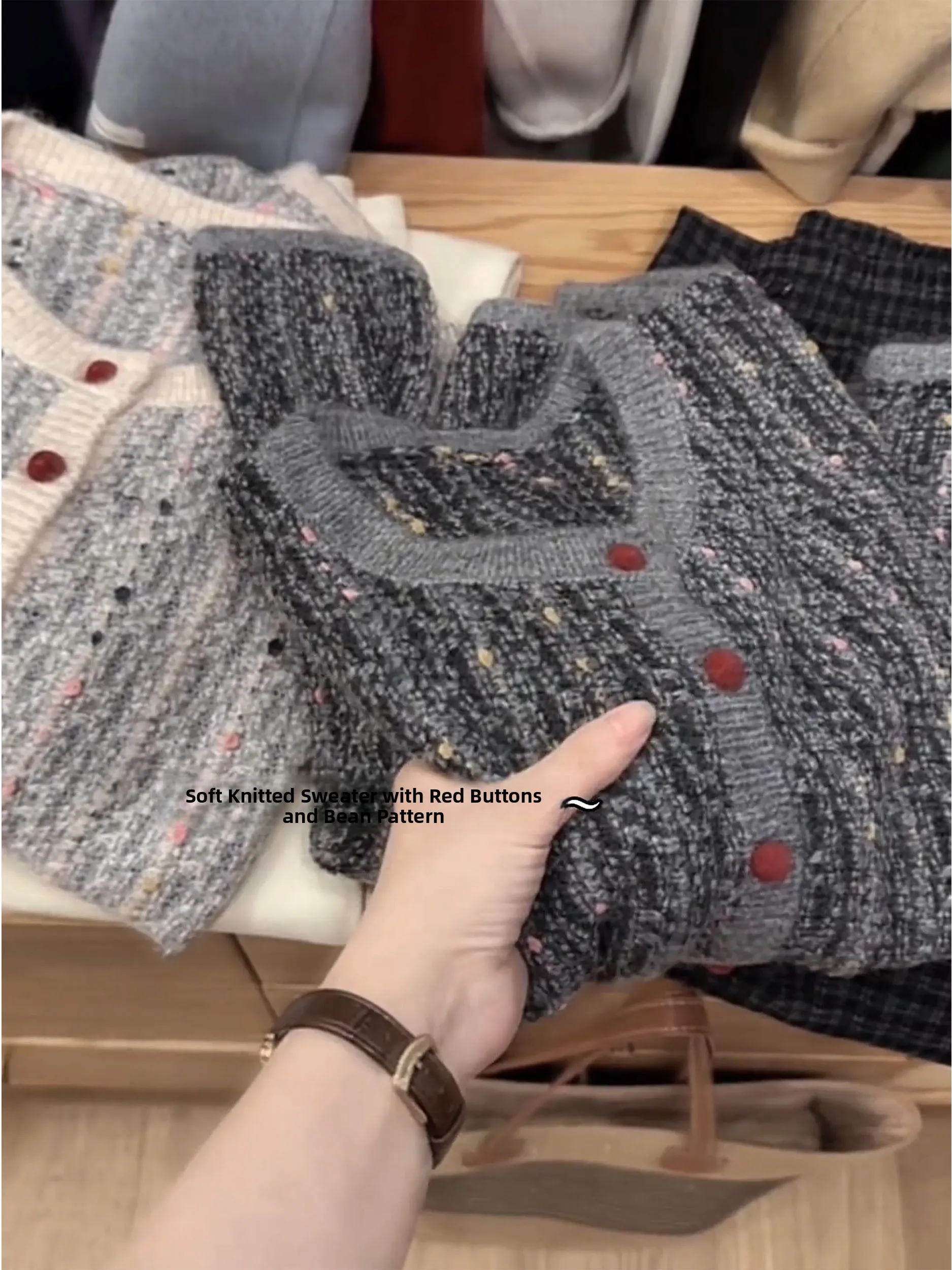 Loose Fit round Neck Knitted Cardigan Women's Fashion Autumn Winter Polka Dot Sweater Jacket Warm Thermal Long Sleeve Top
Loose Fit round Neck Knitted Cardigan Women's Fashion Autumn Winter Polka Dot Sweater Jacket Warm Thermal Long Sleeve Top