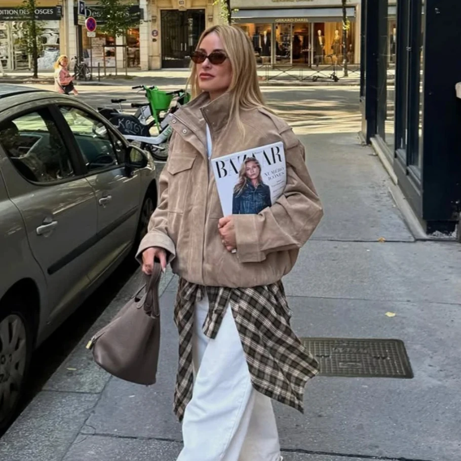 KONDALA Women Chic Faux Suede Jacket Stand-up Collar Zipper Loose Jacket Coat 2025 Fall Winter High Street Retro Lady Jacket
KONDALA Women Chic Faux Suede Jacket Stand-up Collar Zipper Loose Jacket Coat 2025 Fall Winter High Street Retro Lady Jacket