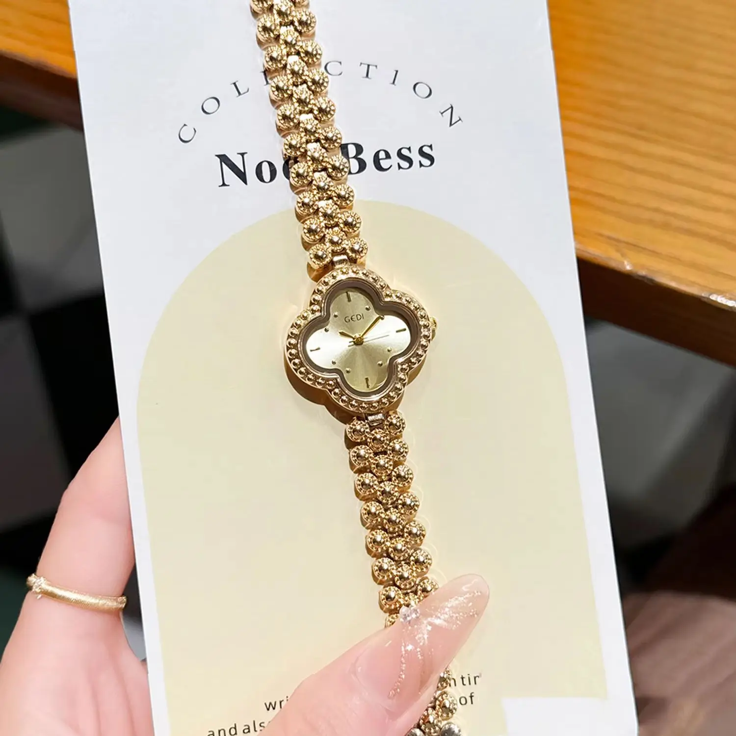 Luxury High-end Women Watch Flower Dial Stainless Steel Bracelet Quartz Wristwatch Elegant Ladies Dress Clock Waterproof Gift
Luxury High-end Women Watch Flower Dial Stainless Steel Bracelet Quartz Wristwatch Elegant Ladies Dress Clock Waterproof Gift