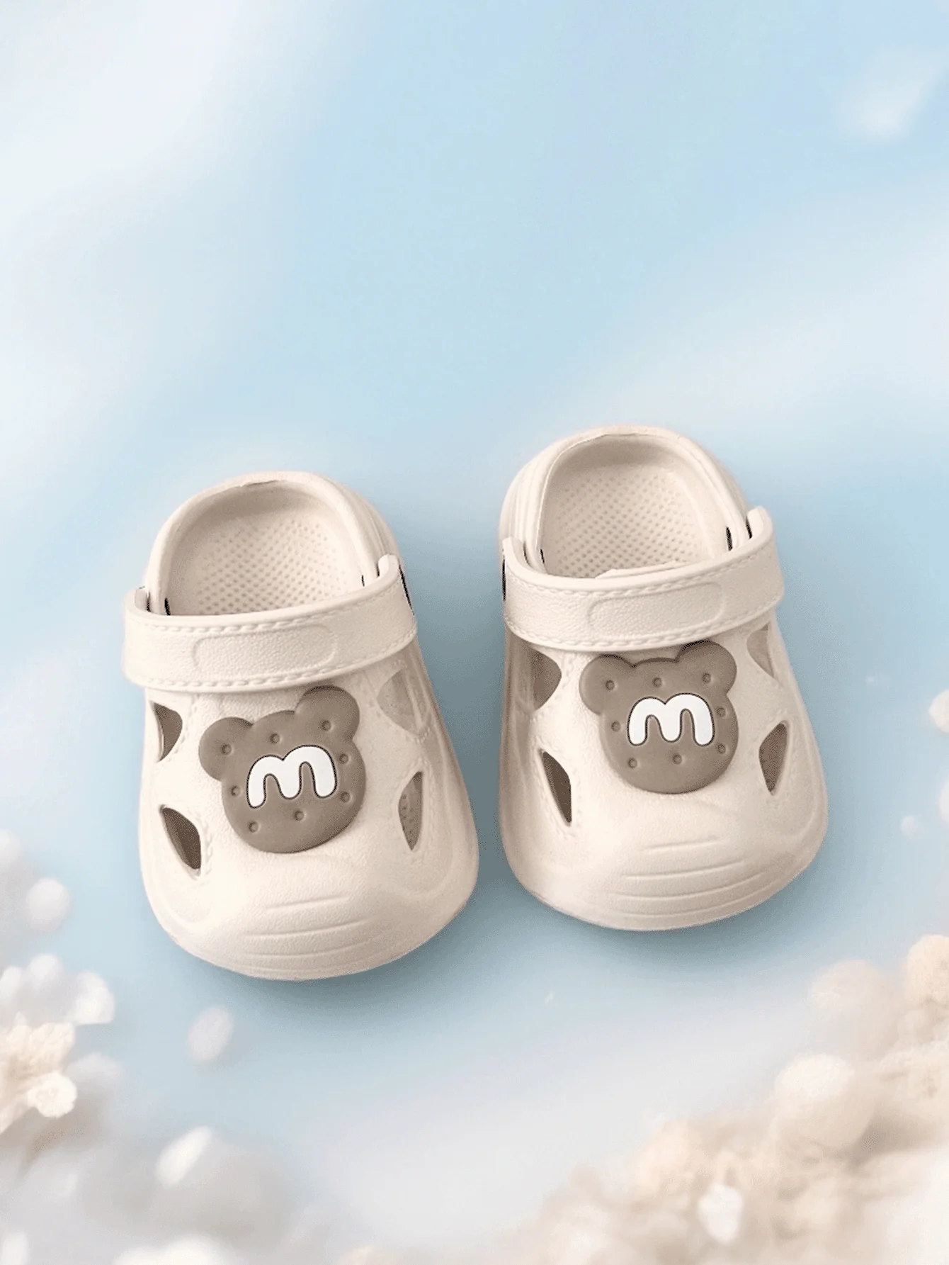 Baby Hole Shoes Summer Soft Sole Non-slip EVA Clogs Toddler Boys Girls Breathable Hollow Out Beach Water Shoes
Baby Hole Shoes Summer Soft Sole Non-slip EVA Clogs Toddler Boys Girls Breathable Hollow Out Beach Water Shoes