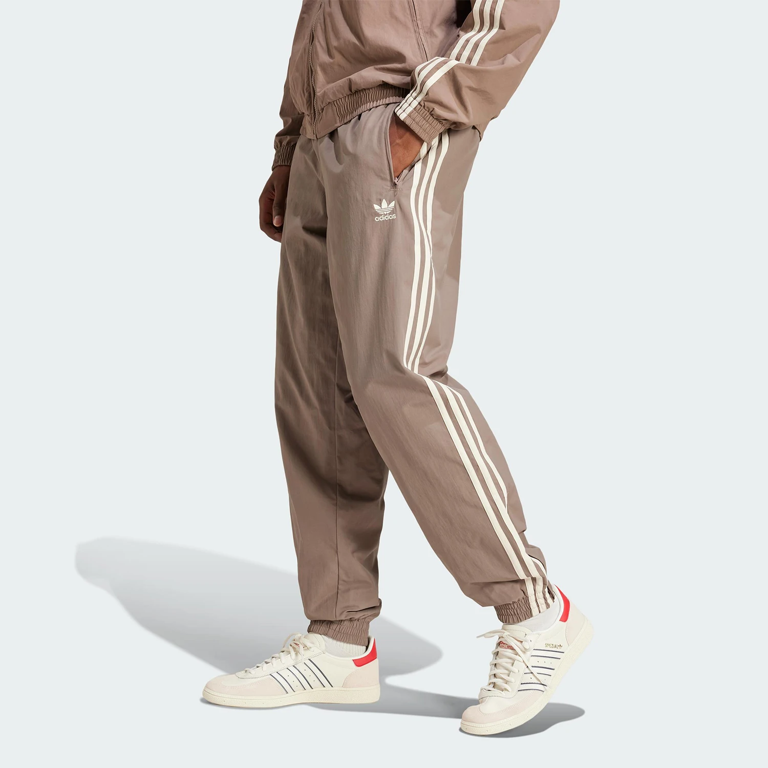 Adidas Official Original Men's Woven Tapered Sports Casual Pants JP1024
Adidas Official Original Men's Woven Tapered Sports Casual Pants JP1024