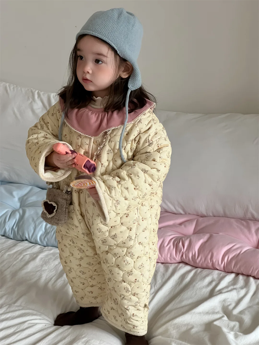 2024 Winter New Baby Girls Sweet Lace Collar Floral Romper Plus Velvet Thick Infant Padded Jumpsuit Cotton Toddler Clothes 0-24M
2024 Winter New Baby Girls Sweet Lace Collar Floral Romper Plus Velvet Thick Infant Padded Jumpsuit Cotton Toddler Clothes 0-24M