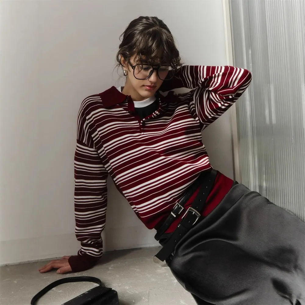 Womens Striped Sweater Shirts Lapel Collared V Neck Long Sleeve Strip Knit Pullover Casual Layer Top Jumper Y2K Shirt Vintage
Womens Striped Sweater Shirts Lapel Collared V Neck Long Sleeve Strip Knit Pullover Casual Layer Top Jumper Y2K Shirt Vintage