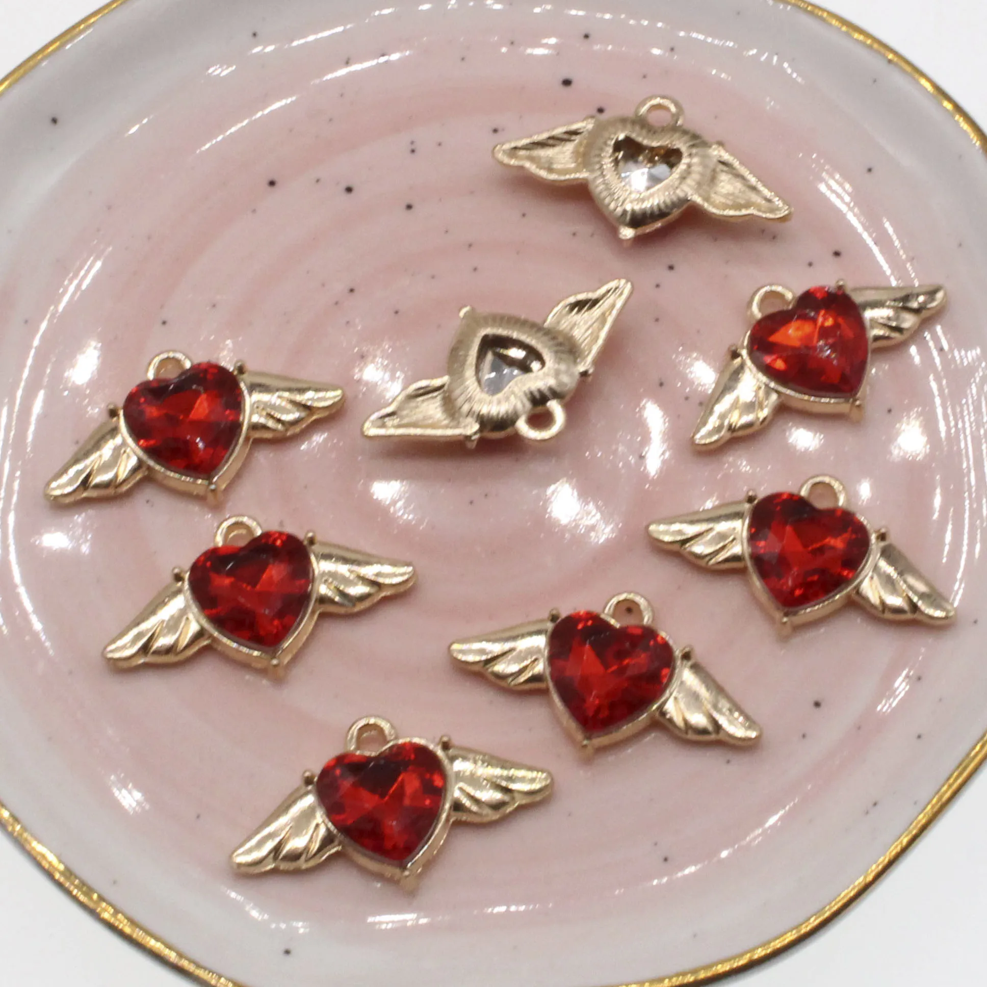 10pcs Red Multicolor Selection Alloy Wings Heart Pendant For Jewelry Making DIY Handicraft Jewelry Accessories
10pcs Red Multicolor Selection Alloy Wings Heart Pendant For Jewelry Making DIY Handicraft Jewelry Accessories