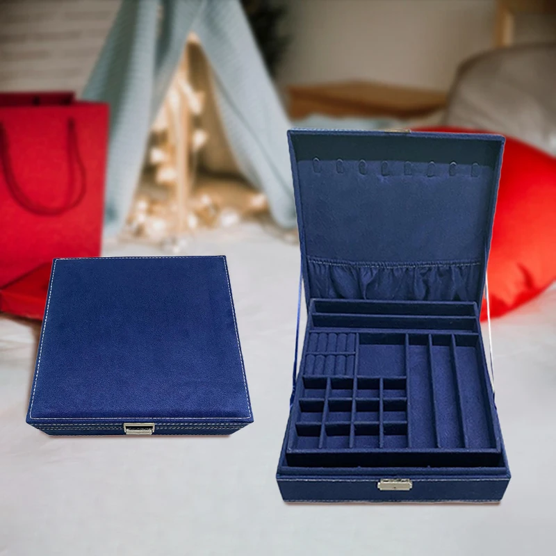 Fashion Flannel Square Jewelry Box Simple Layout Makeup Organizer Choker Ring Necklace Storage Box High Grade Velvet Jewelry Box
Fashion Flannel Square Jewelry Box Simple Layout Makeup Organizer Choker Ring Necklace Storage Box High Grade Velvet Jewelry Box