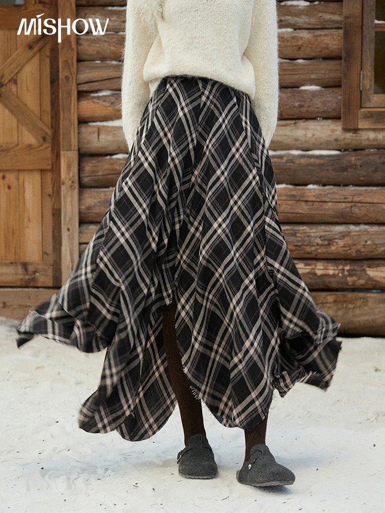 MISHOW черная клетчатая юбка для женщин, зимняя мода 2024, ретро нерегулярная матовая клетчатая юбка-миди с потертыми краями, юбка трапециевидной формы MXE86B2450
MISHOW черная клетчатая юбка для женщин, зимняя мода 2024, ретро нерегулярная матовая клетчатая юбка-миди с потертыми краями, юбка трапециевидной формы MXE86B2450