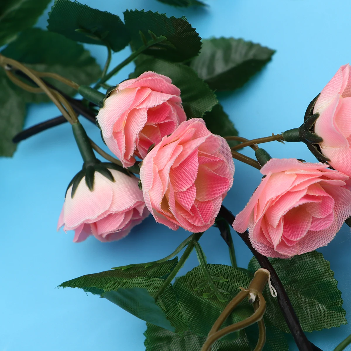 Fake Flowers Artificial Rose Vine Hanging Green Leaves Simulation Pink for Decor
Fake Flowers Artificial Rose Vine Hanging Green Leaves Simulation Pink for Decor