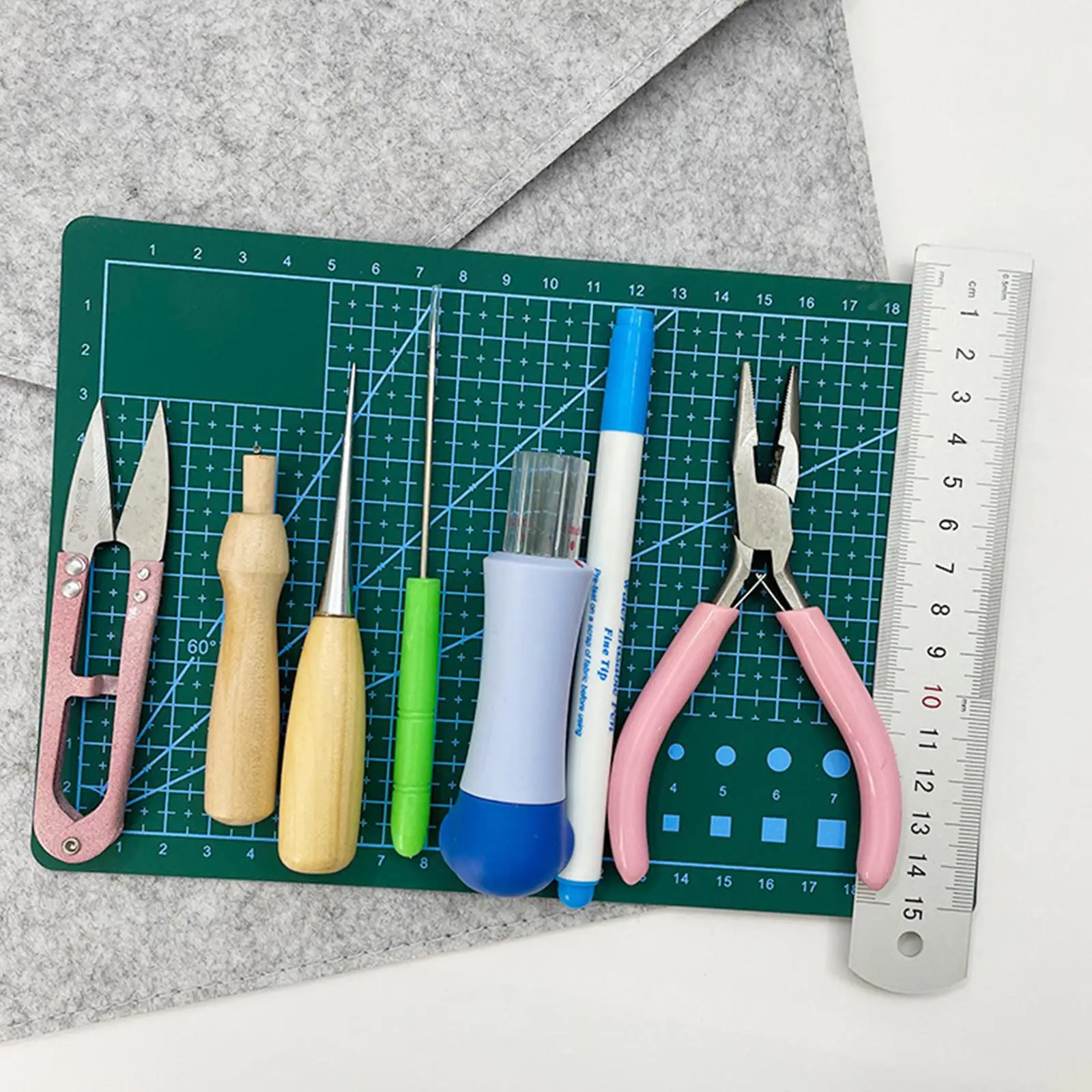 24 Pieces DIY Suit with7 Poking Models Wooden Needle Felting Kit for Starter
24 Pieces DIY Suit with7 Poking Models Wooden Needle Felting Kit for Starter