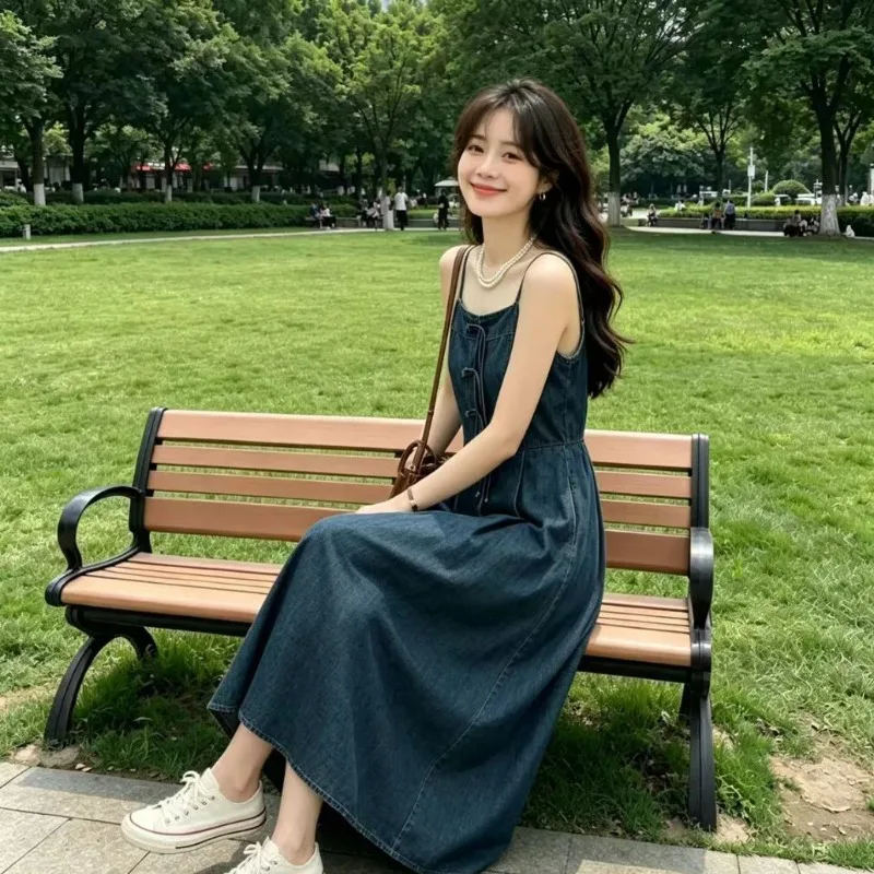 French Vintage Women Summer Blue Denim Long Spaghetti Strap Dress 2026 New Lady Graceful Sling Dresses Fashion Clothing Female
French Vintage Women Summer Blue Denim Long Spaghetti Strap Dress 2026 New Lady Graceful Sling Dresses Fashion Clothing Female