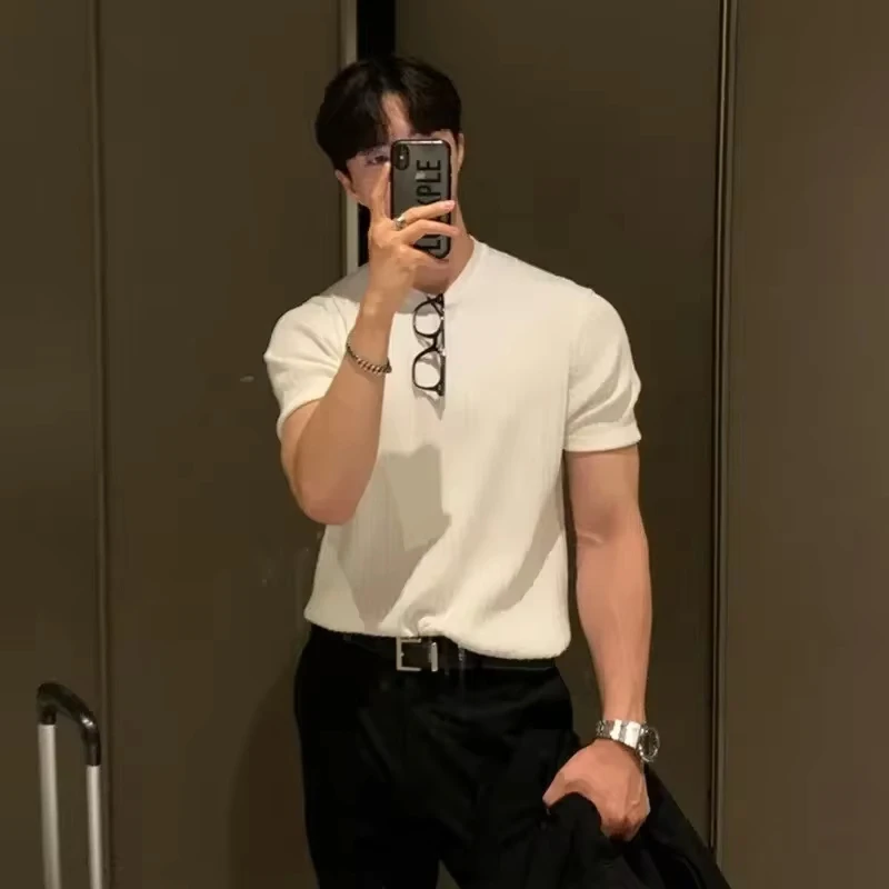 Summer Short-sleeved T-shirt Men's Ice Silk Knitwear Elastic Korean Version Slim Round Neck Casual Thin Half-sleeved Top M-2XL
Summer Short-sleeved T-shirt Men's Ice Silk Knitwear Elastic Korean Version Slim Round Neck Casual Thin Half-sleeved Top M-2XL