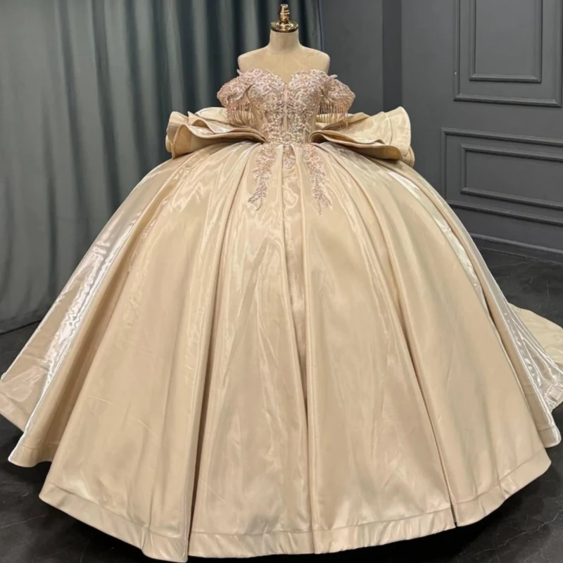 Champagne Quinceanera Dresses Off Shoulder Ball Gown Sweet 16 Dress Applique Lace Beading Crystal Tull Birthday Party Vestidos
Champagne Quinceanera Dresses Off Shoulder Ball Gown Sweet 16 Dress Applique Lace Beading Crystal Tull Birthday Party Vestidos