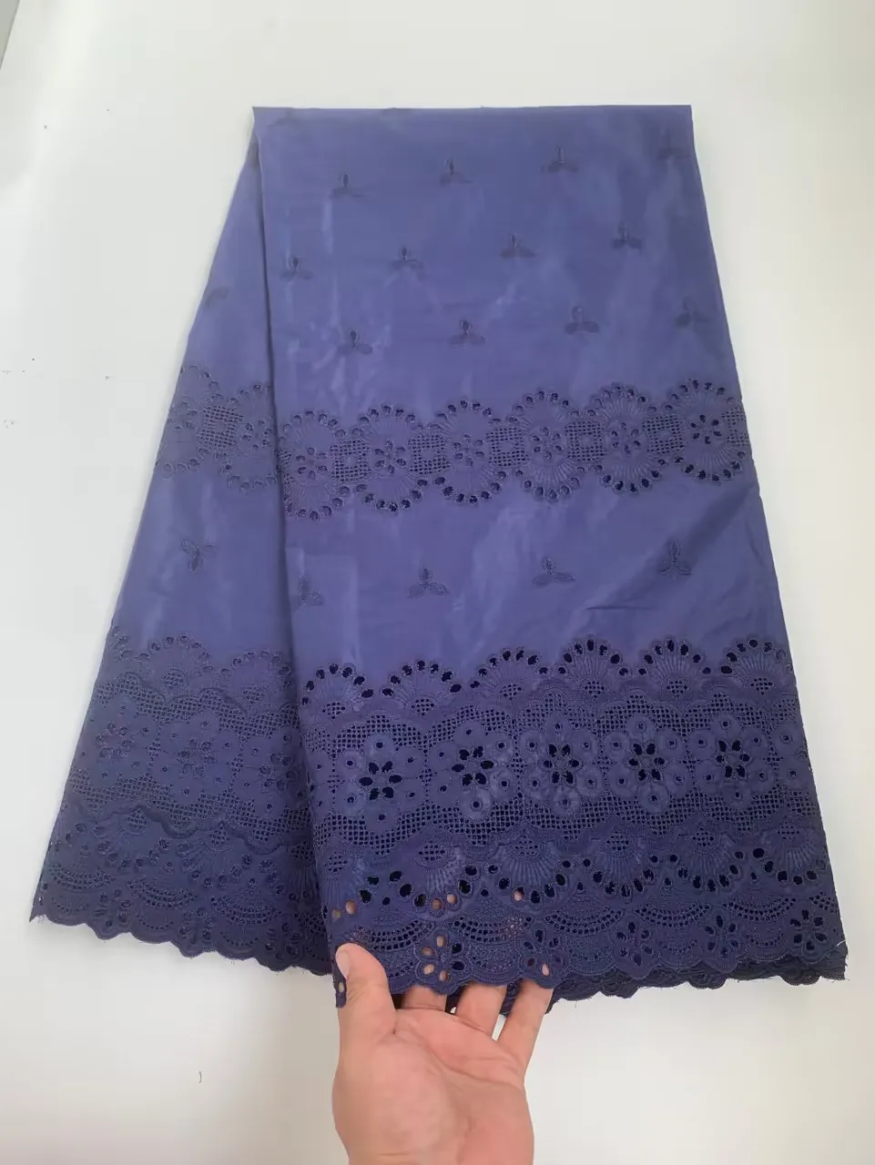 Swiss Voile Lace Polished Fabric, African Embroidery Cotton Lace with Punch for Men, Evening Party Dresses, 2025, New Design
Swiss Voile Lace Polished Fabric, African Embroidery Cotton Lace with Punch for Men, Evening Party Dresses, 2025, New Design