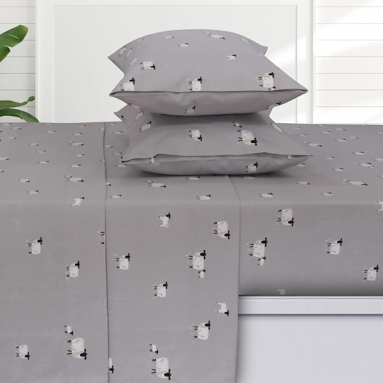 Ultra Soft Turkish Cotton Flannel Queen Sheet Set, 100% Cotton 4-Piece with Deep Pocket, Sheep Design 170-GSM
Ultra Soft Turkish Cotton Flannel Queen Sheet Set, 100% Cotton 4-Piece with Deep Pocket, Sheep Design 170-GSM