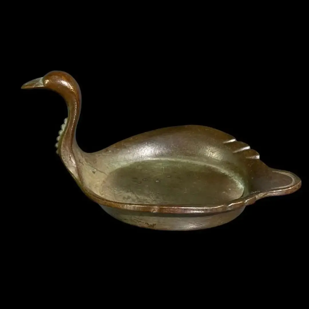 Antique wholesale small swan pen washer, pen stand, swan dish, tea pet, home decorative items, stationery wholesale ornaments
Antique wholesale small swan pen washer, pen stand, swan dish, tea pet, home decorative items, stationery wholesale ornaments