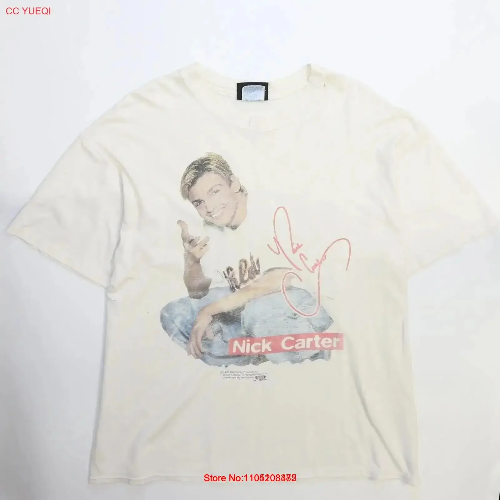 Винтажная футболка Nick Carter Artimonde, размер XL 1997, 90-х годов, винтажная стираная повседневная удобная универсальная слегка стильная мужская футболка
Винтажная футболка Nick Carter Artimonde, размер XL 1997, 90-х годов, винтажная стираная повседневная удобная универсальная слегка стильная мужская футболка