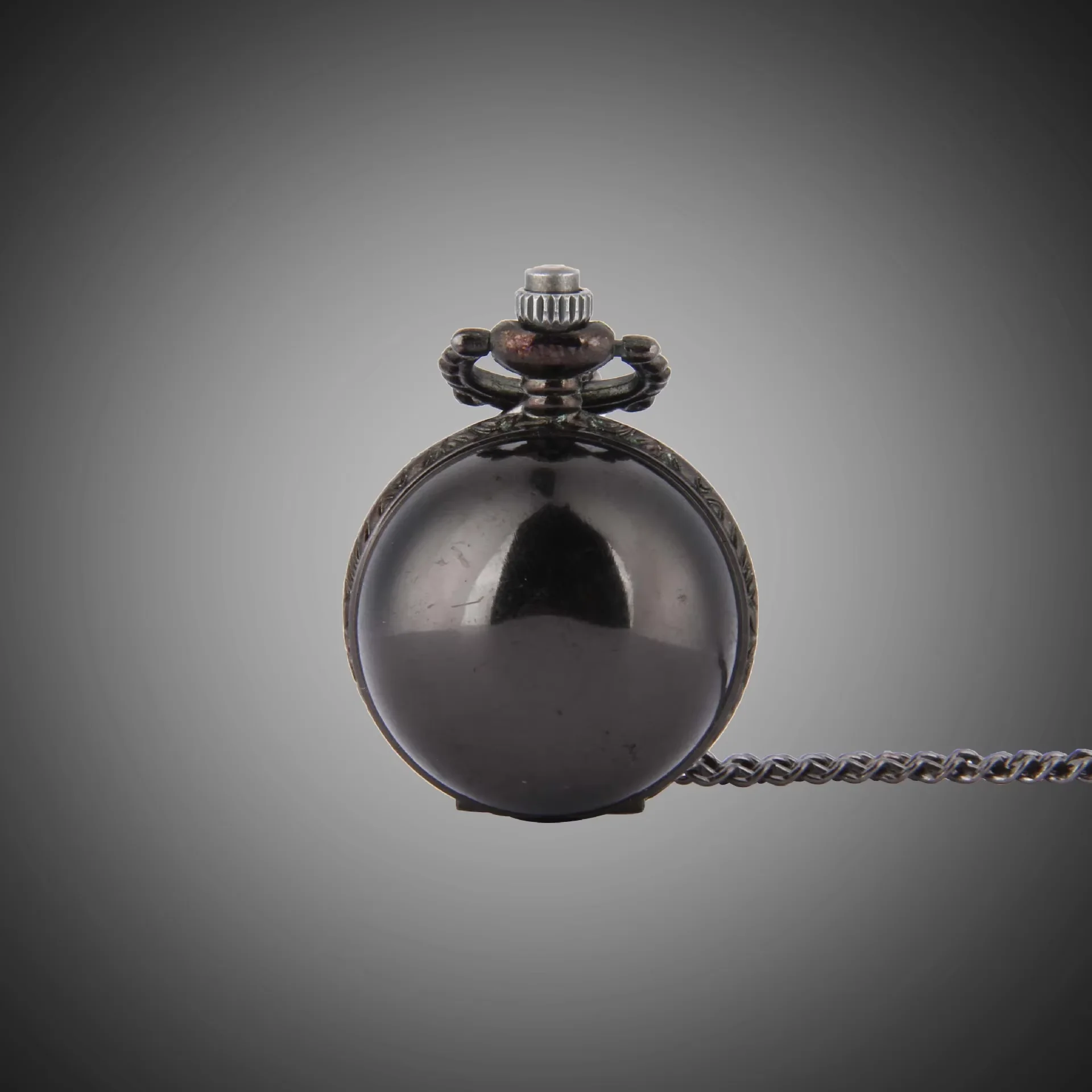 6110Fashion Retro Two-faced Pocket Smooth And Bright Watch Silver Pocket Watch With Necklace Pocket watch Two Colors To Choose
6110Fashion Retro Two-faced Pocket Smooth And Bright Watch Silver Pocket Watch With Necklace Pocket watch Two Colors To Choose