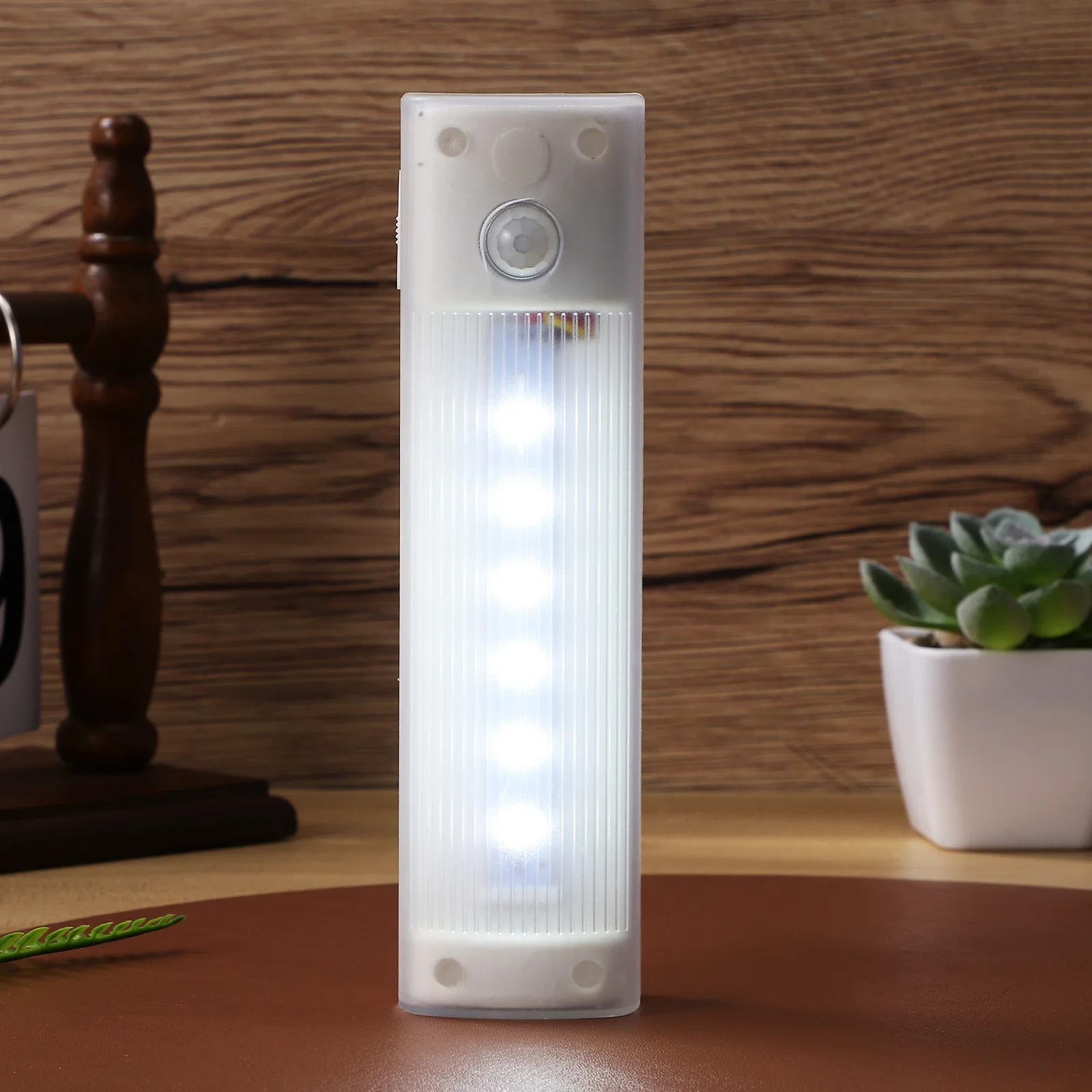 Human Body Induction Lamp Modern LED Wardrobe Walkway Balcony Stair Light Plastic Material High Quality Easy Install
Human Body Induction Lamp Modern LED Wardrobe Walkway Balcony Stair Light Plastic Material High Quality Easy Install