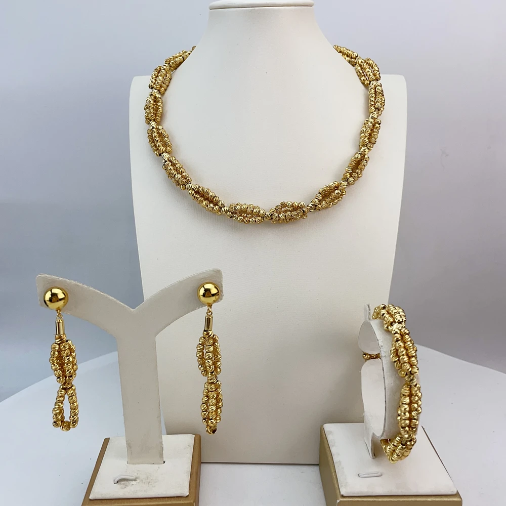 Yuminglai Dubai позолоченный комплект ювелирных изделий для женщин, серьги-браслеты, кольца, подарки для свадебной вечеринки, женские аксессуары FHK22827
Yuminglai Dubai позолоченный комплект ювелирных изделий для женщин, серьги-браслеты, кольца, подарки для свадебной вечеринки, женские аксессуары FHK22827