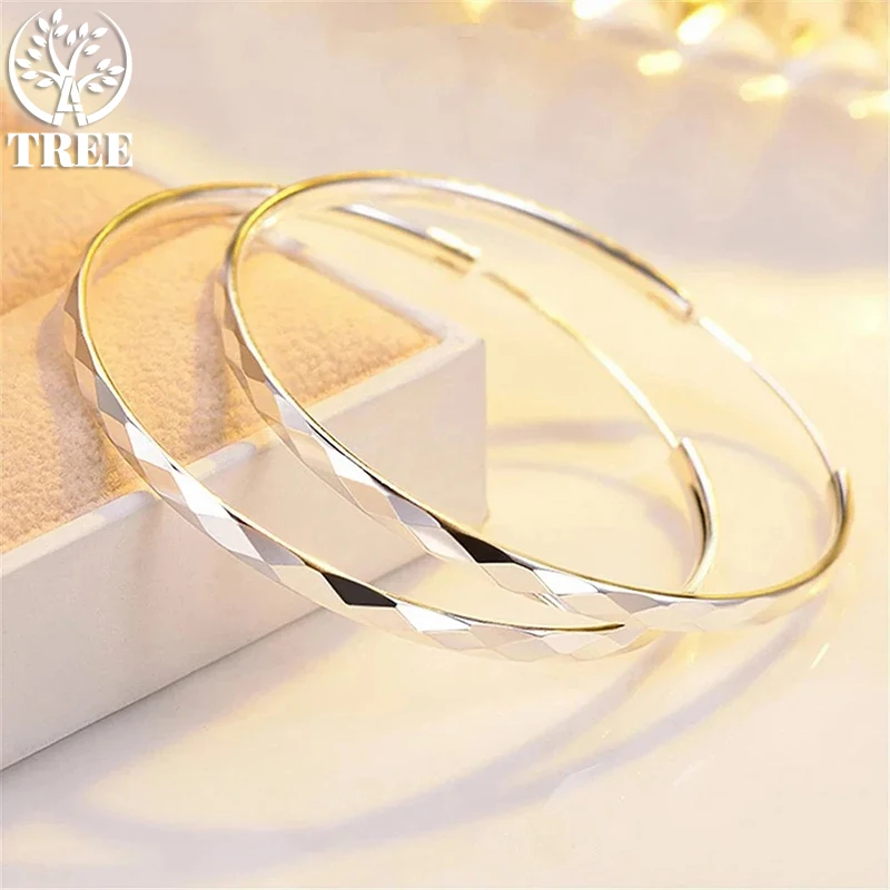 New 925 Sterling Silver Diameter 5CM large circle hoop earrings for women original designer Fashion party wedding Jewelry gifts
New 925 Sterling Silver Diameter 5CM large circle hoop earrings for women original designer Fashion party wedding Jewelry gifts