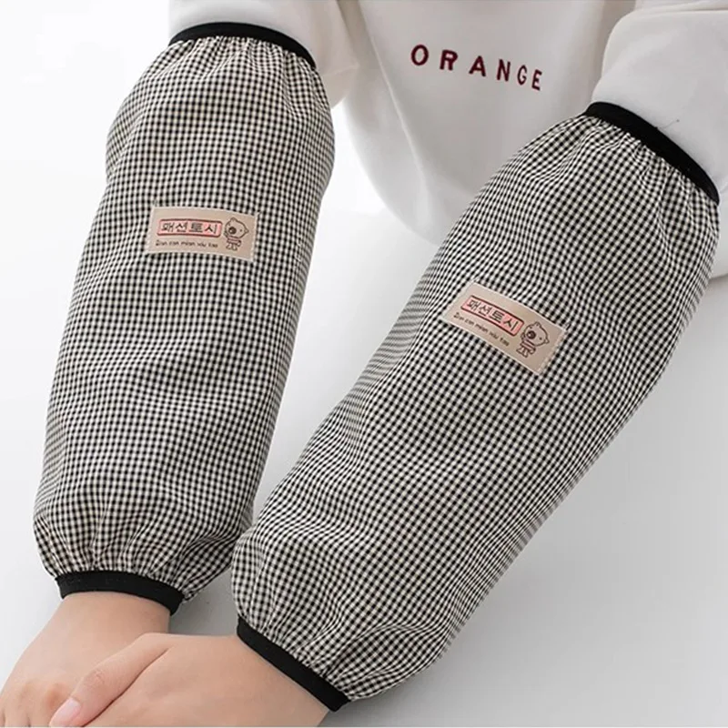 Women's Cotton Plaid Sleeve Waterproof Oversleeves Housework Cleaning Anti-Dirty Arm Sleeves Warm Autumn and Winter Oversleeve
Women's Cotton Plaid Sleeve Waterproof Oversleeves Housework Cleaning Anti-Dirty Arm Sleeves Warm Autumn and Winter Oversleeve